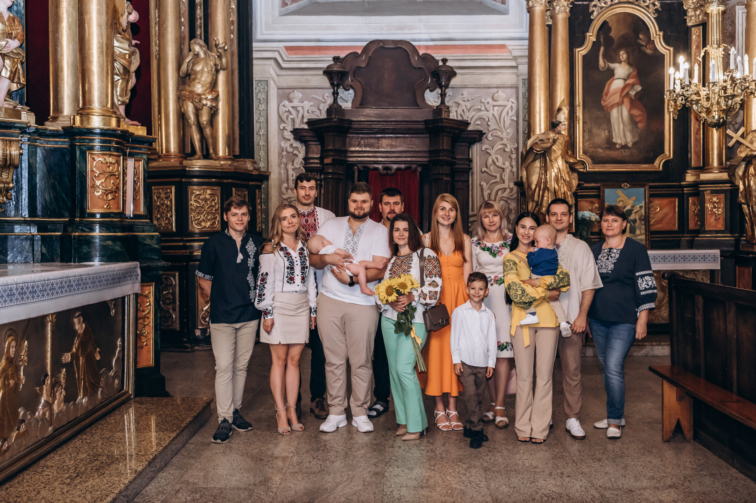 Хрещення Марка, Бернардинський монастир, Львів. Сімейний, дитячий та індивідуальний фотограф в м. Тернопіль, м. Львів