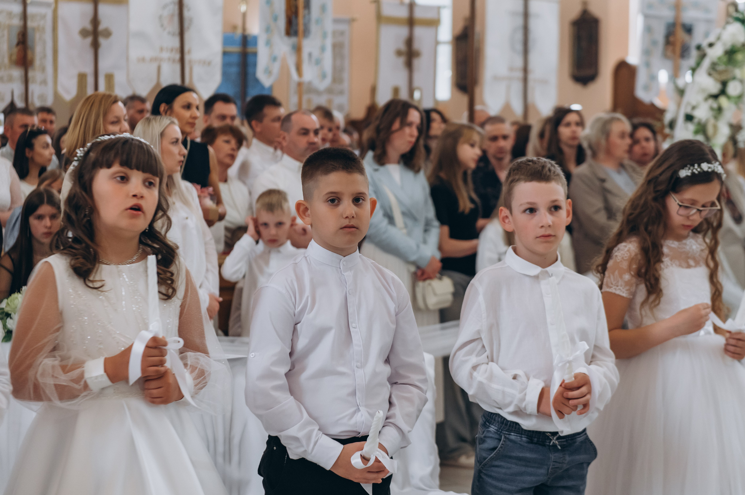 Фотосесія Причастя Тернопіль, зйомка Причастя, фотограф на Причастя Тернопіль, Причастя Львів, церква Петра і Павла. Сімейний, дитячий та індивідуальний фотограф в м. Тернопіль, м. Львів