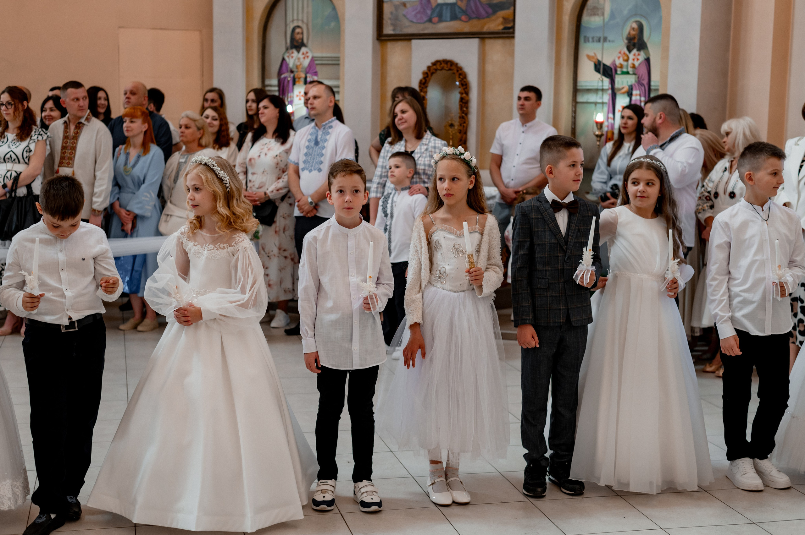 Фотосесія Першого Причастя Тернопіль, зйомка Причастя Тернопіль, Таїнство Першого Причастя Тернопіль, Катедра Причастя Тернопіль. Сімейний, дитячий та індивідуальний фотограф в м. Тернопіль, м. Львів