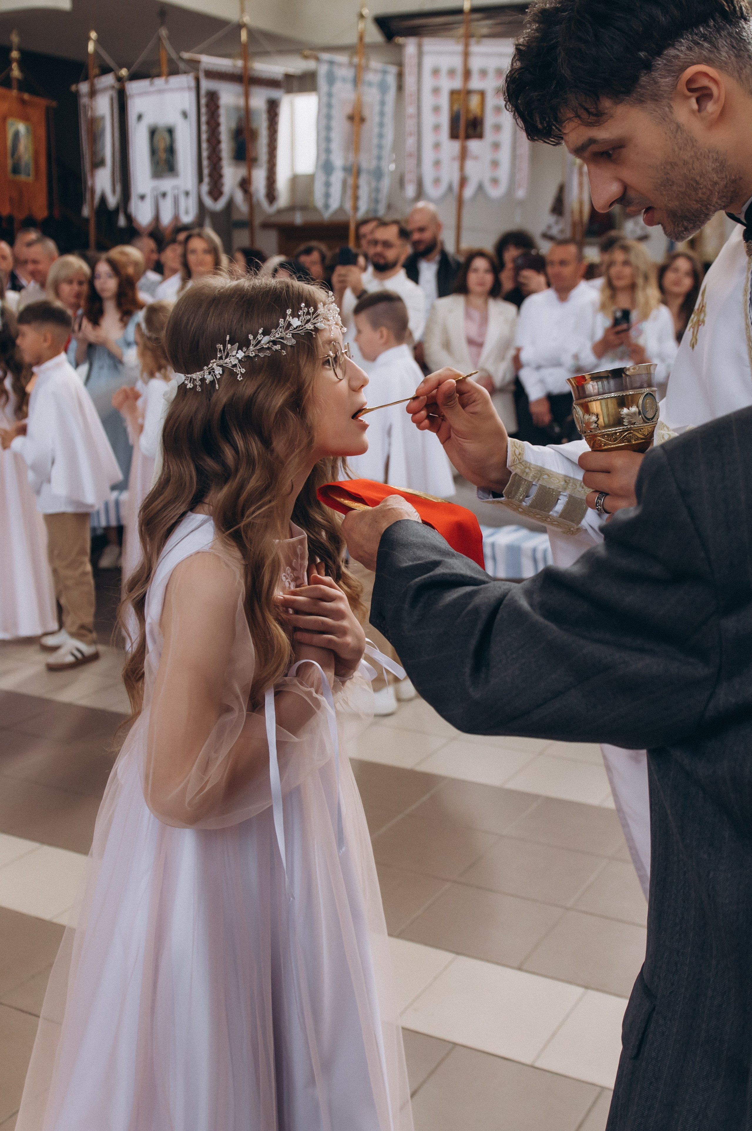 Фотосесія Причастя Тернопіль, зйомка Причастя, фотограф на Причастя Тернопіль, Причастя Львів, Причастя церква Михаїла Тернопіль. Сімейний, дитячий та індивідуальний фотограф в м. Тернопіль, м. Львів