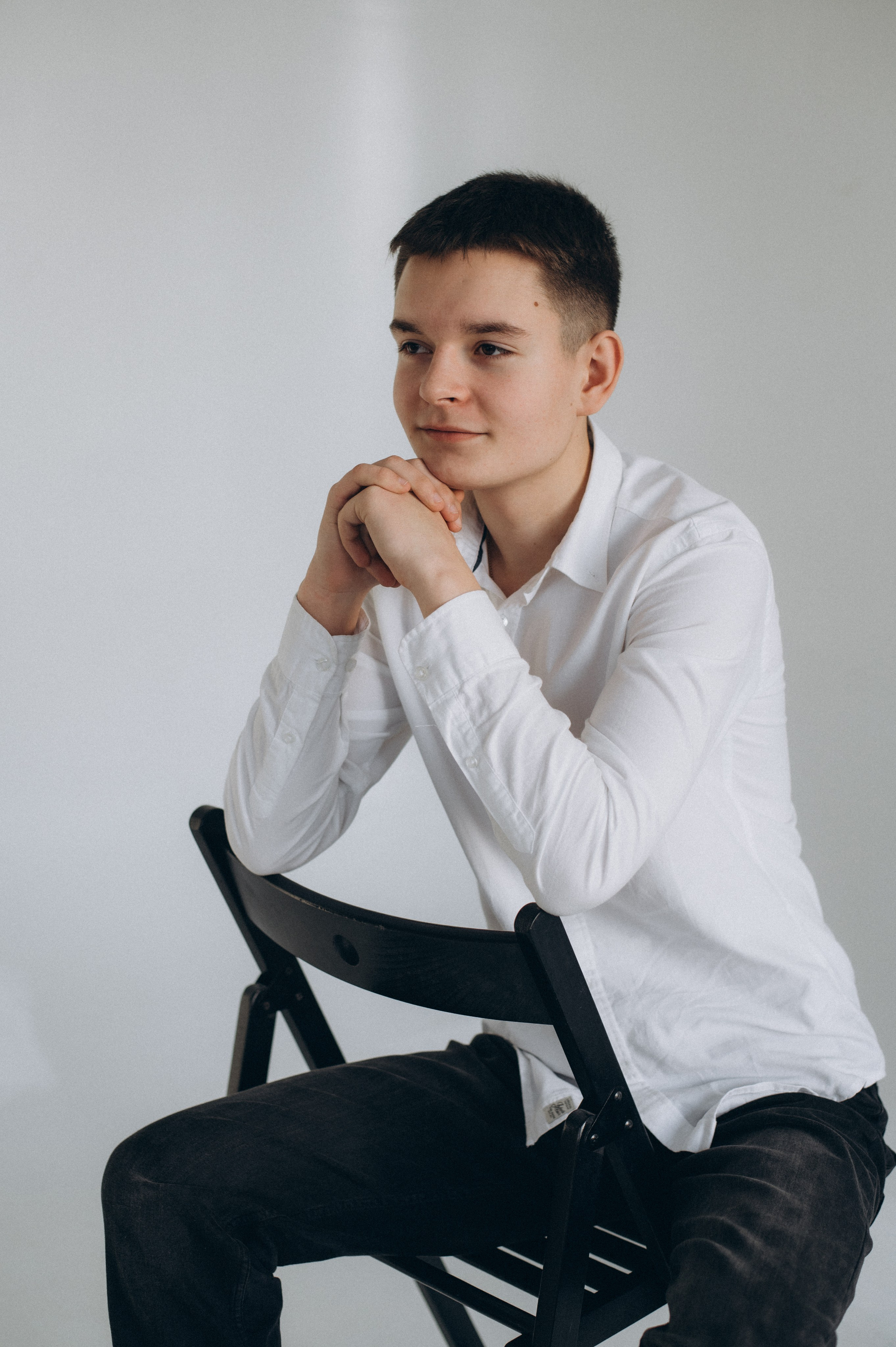 Фотосесія випускників, фотосесія на віньєтки Тернопіль, випускники Тернопіль, випуск 2025. Сімейний, дитячий та індивідуальний фотограф в м. Тернопіль, м. Львів