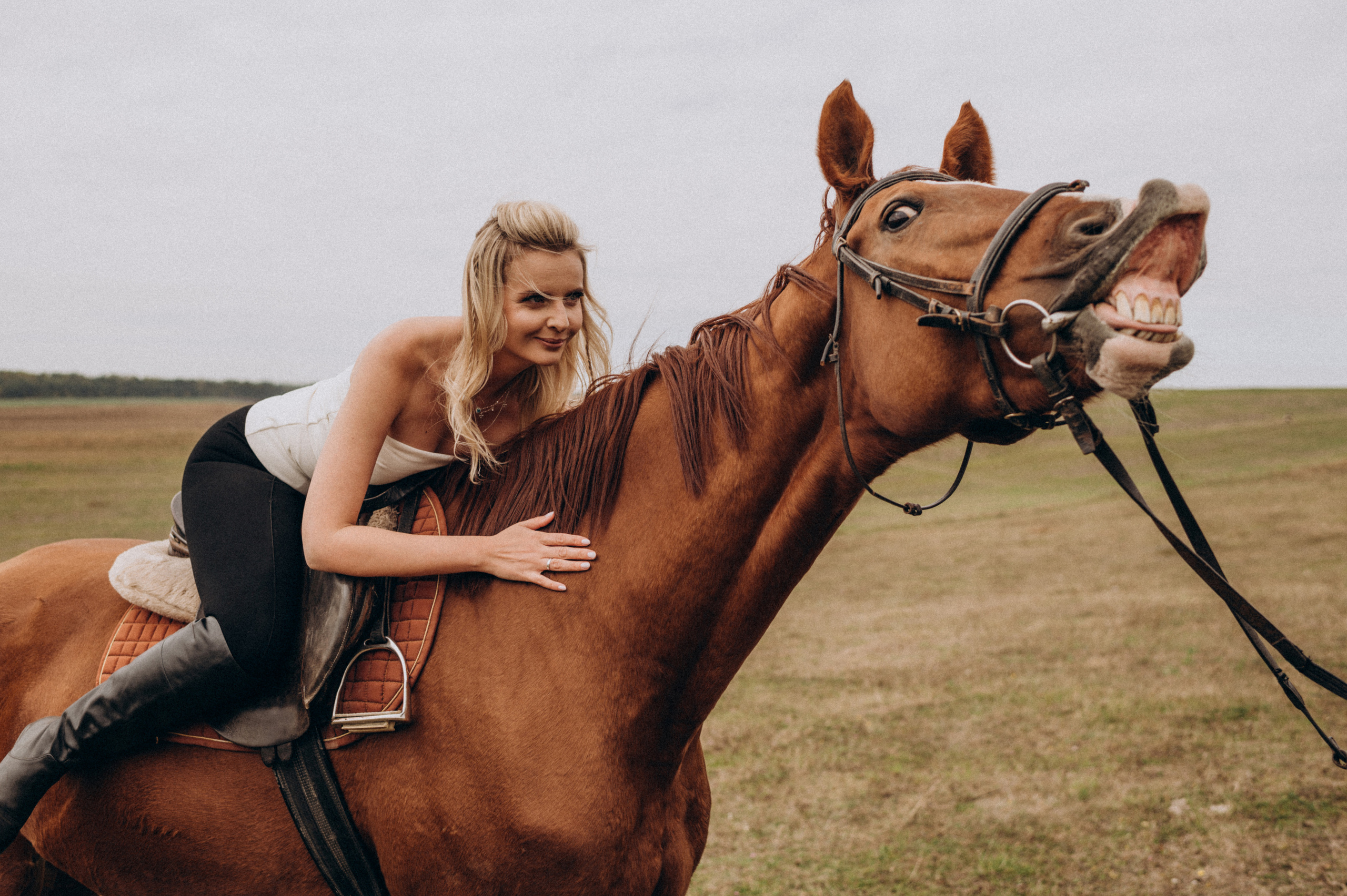Фотосесія з кіньми Тернопіль, кінна зйомка, сімейна фотосесія на конях. Сімейний, дитячий та індивідуальний фотограф в м. Тернопіль, м. Львів