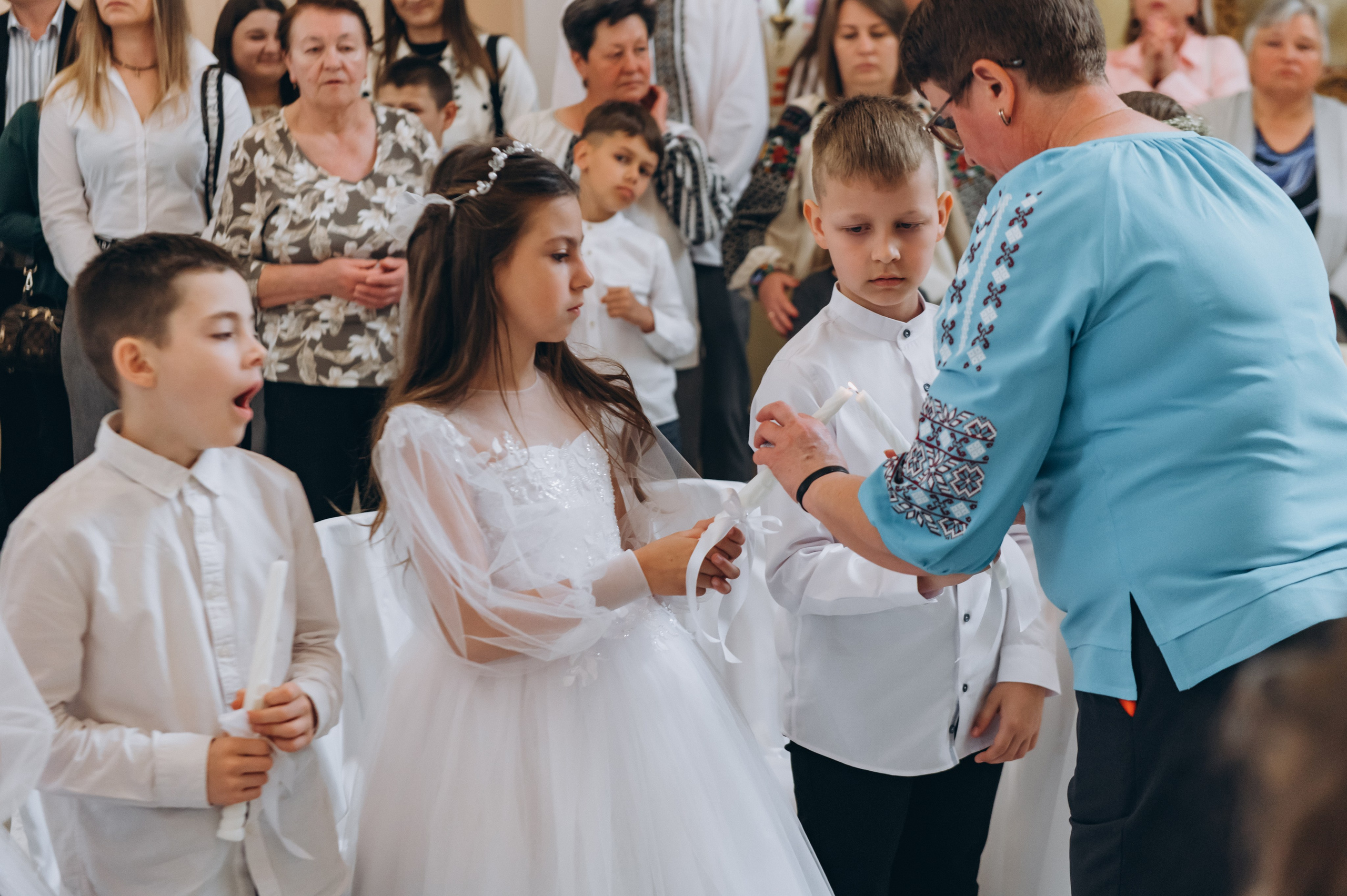 Фотосесія Причастя Тернопіль, зйомка Причастя, фотограф на Причастя Тернопіль, Причастя Львів, церква Петра і Павла. Сімейний, дитячий та індивідуальний фотограф в м. Тернопіль, м. Львів