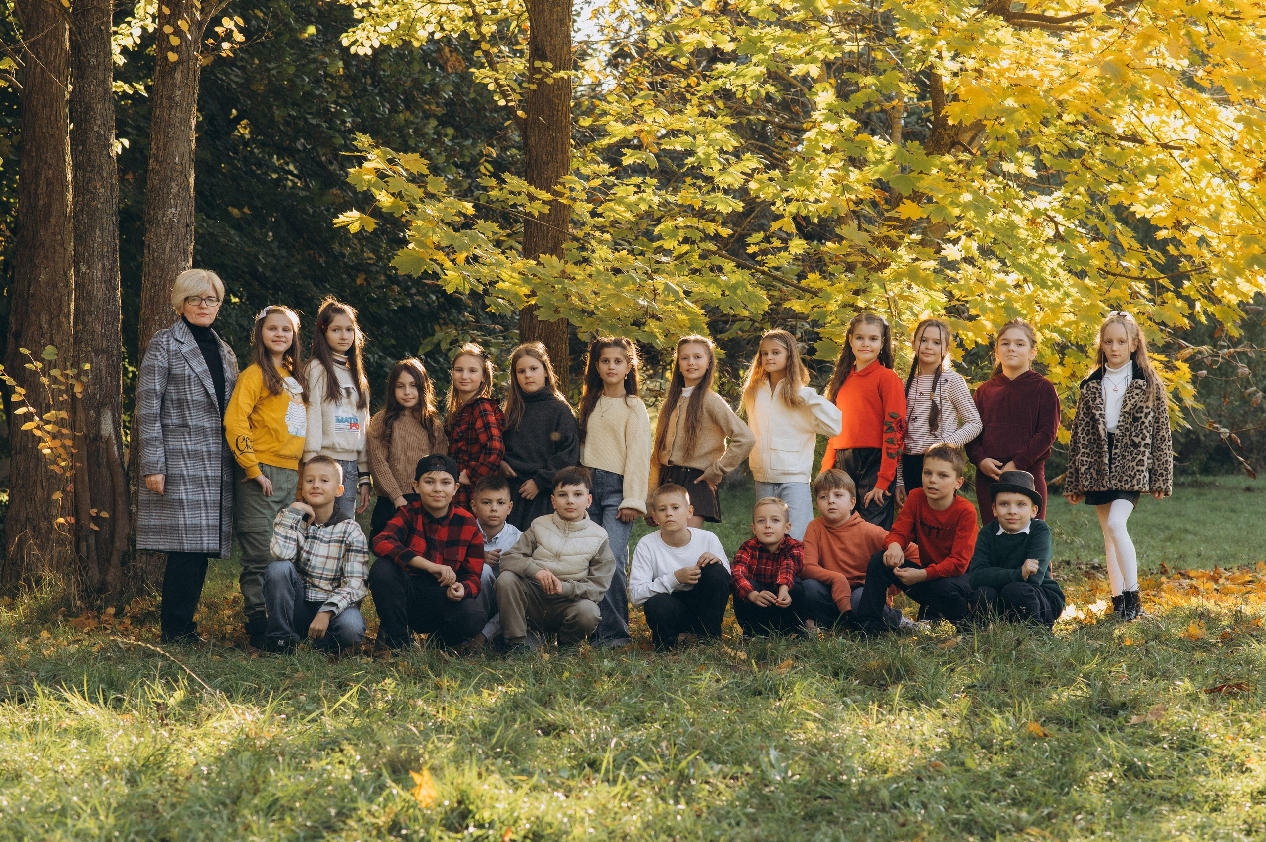 Шкільна фотосесія на віньєтки Тернопіль, шкільні альбоми, фотосесія випускників Тернопіль, випускний альбом, фотограф випускний Тернопіль. Сімейний, дитячий та індивідуальний фотограф в м. Тернопіль, м. Львів