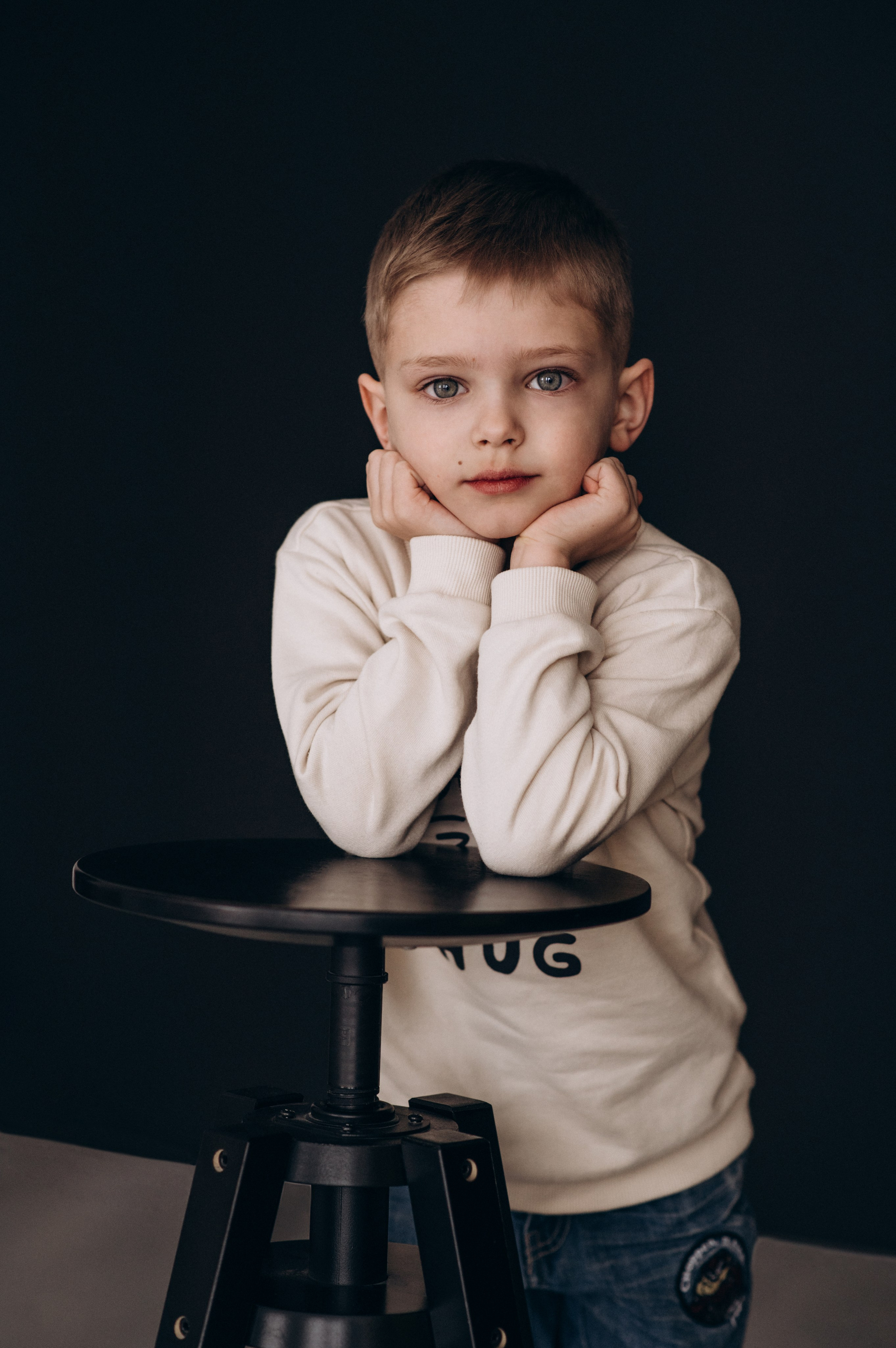 Фотосесія групи дитячого садочку, фотосесія на віньєтки, зйомка дітей в студії. Сімейний, дитячий та індивідуальний фотограф в м. Тернопіль, м. Львів