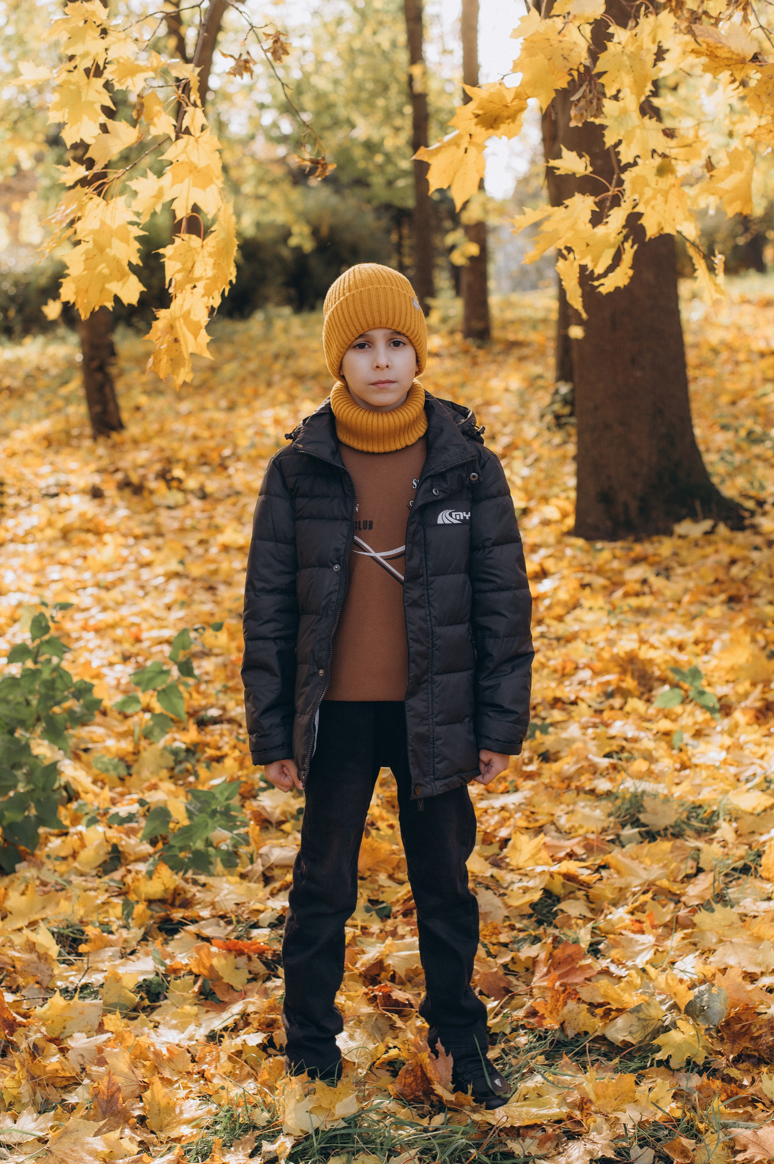 Осіння фотосесія 4 класу на віньєтки, випускні фотоальбоми Тернопіль, фотосесія випускників Тернопіль, шкільний випускний альбом Тернопіль. Сімейний, дитячий та індивідуальний фотограф в м. Тернопіль, м. Львів