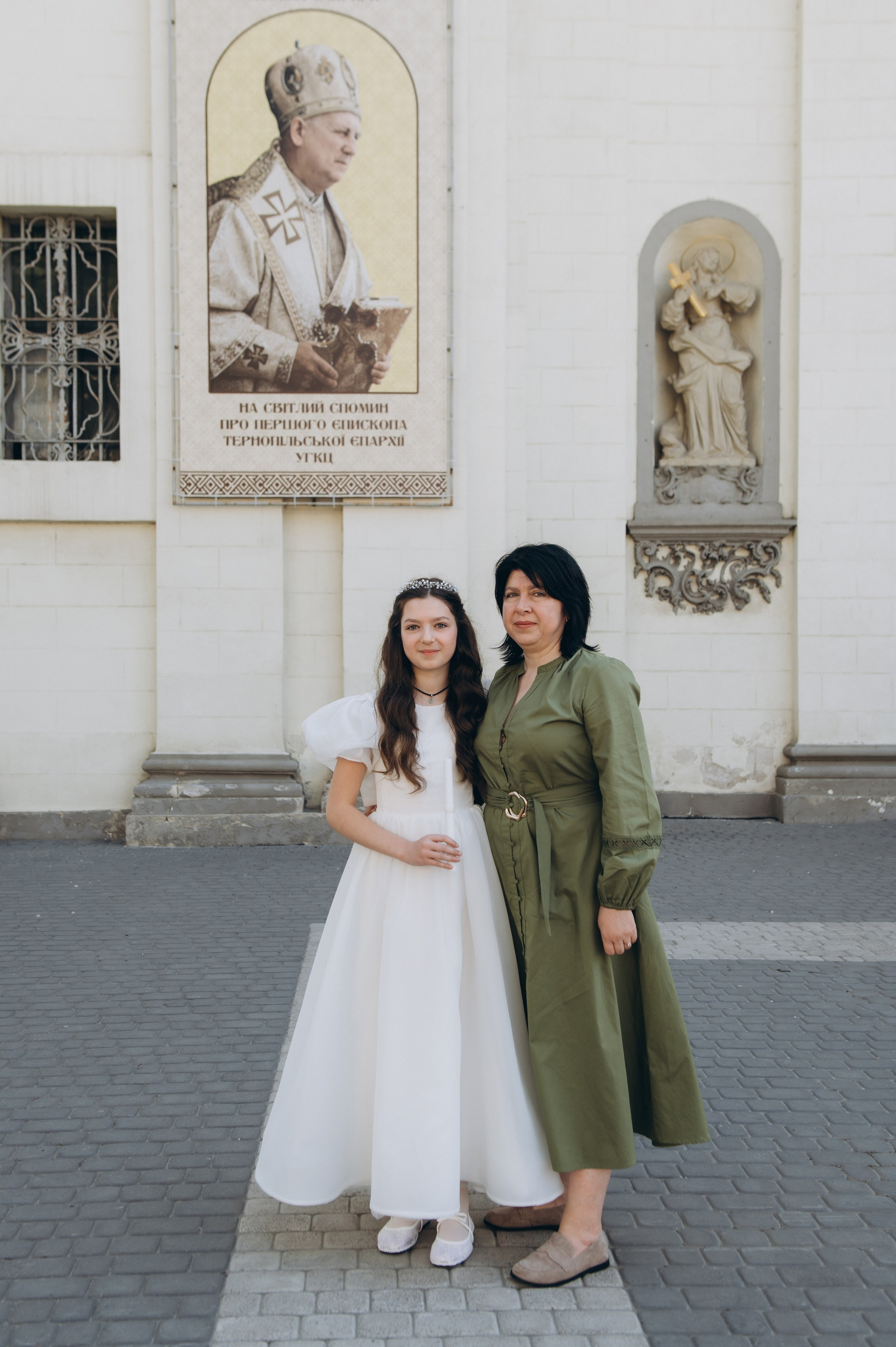Фотосесія Першого Причастя Тернопіль, фотосесія Причастя Тернопіль, Таїнство Першого Причастя Тернопіль, Катедра Причастя Тернопіль. Сімейний, дитячий та індивідуальний фотограф в м. Тернопіль, м. Львів