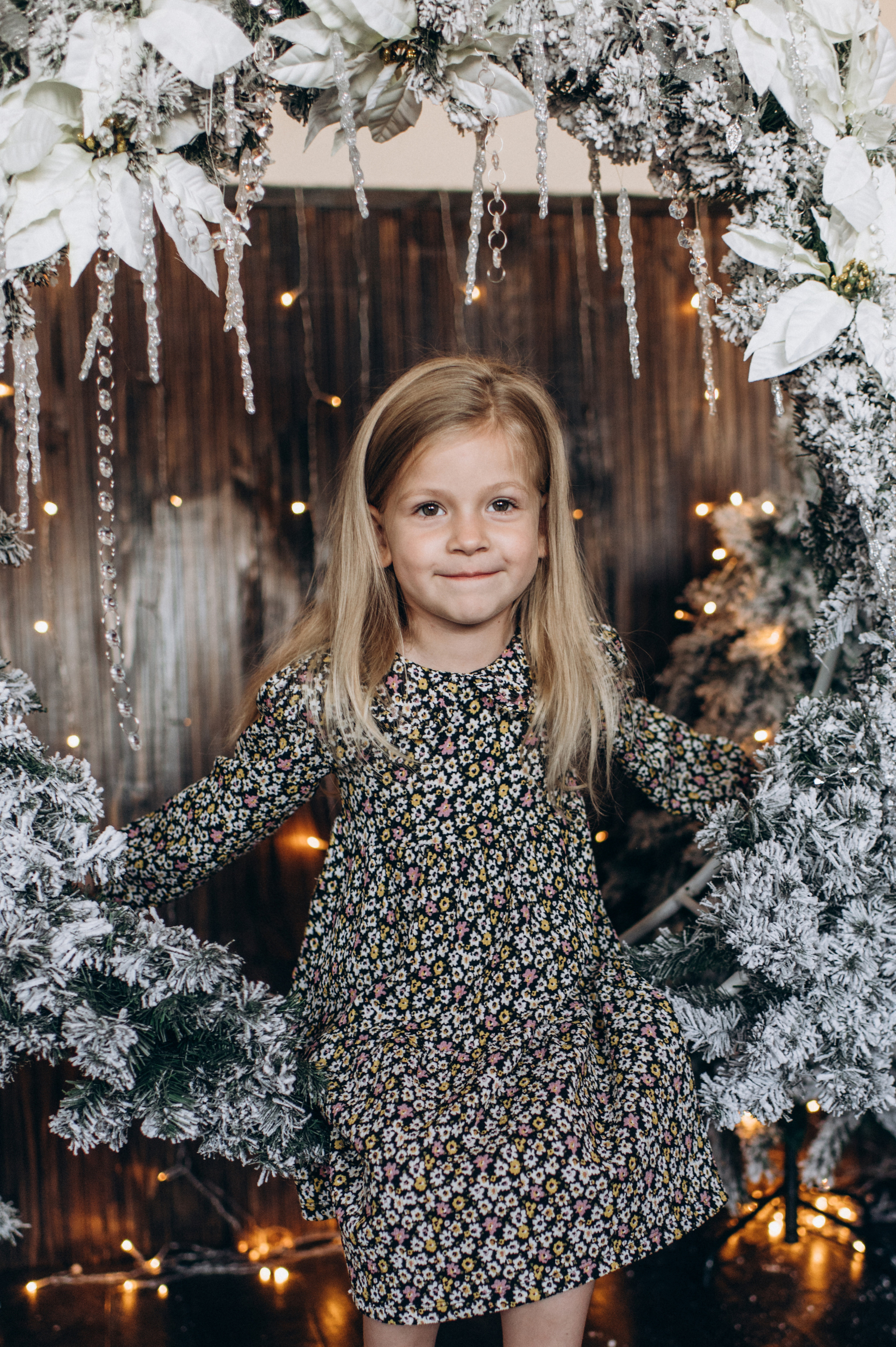 Новорічна фотосесія у студії. Сімейний, дитячий та індивідуальний фотограф в м. Тернопіль, м. Львів