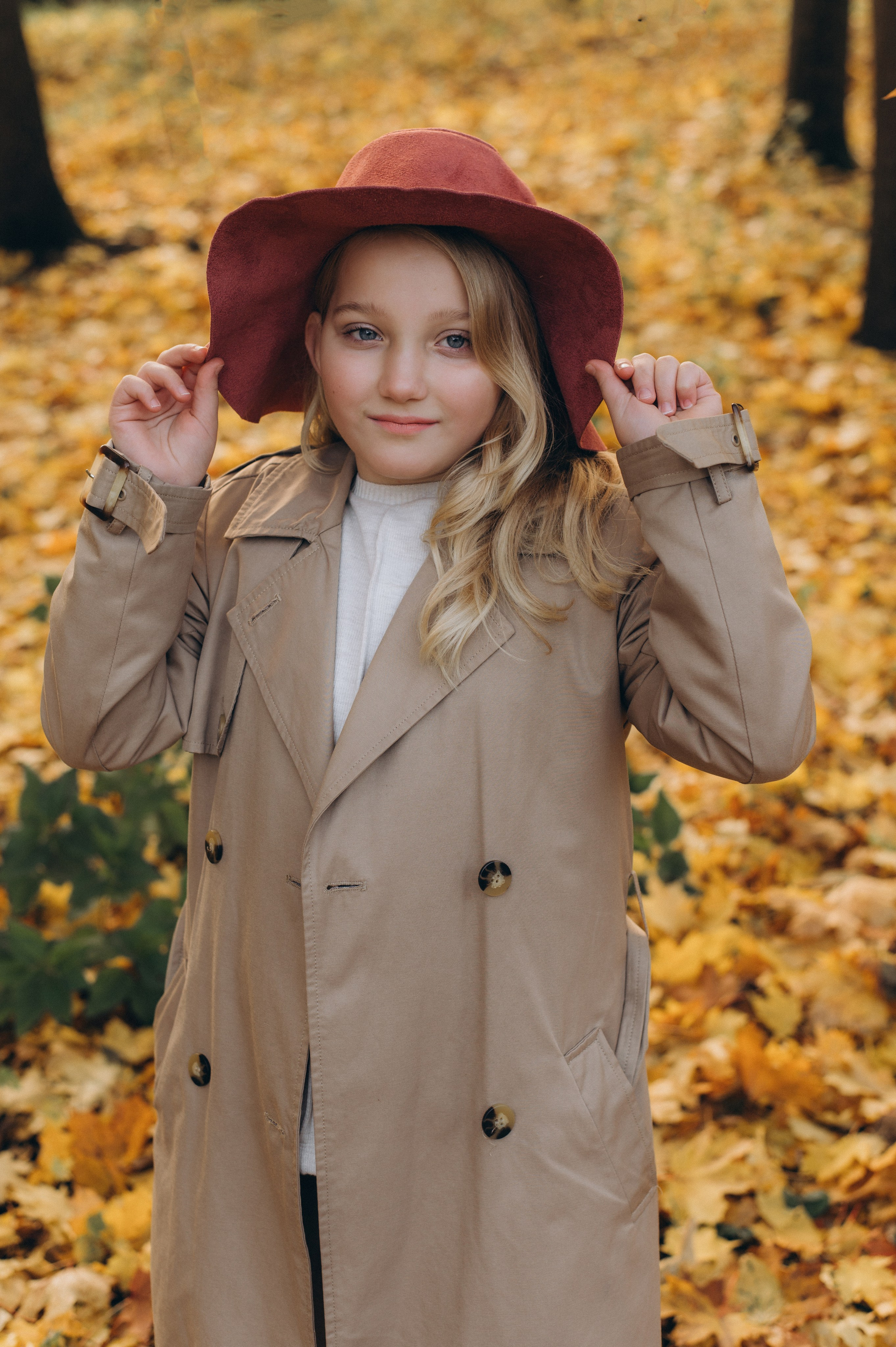 Осіння фотосесія 4 класу на віньєтки, випускні фотоальбоми Тернопіль, фотосесія випускників Тернопіль, шкільний випускний альбом Тернопіль. Сімейний, дитячий та індивідуальний фотограф в м. Тернопіль, м. Львів