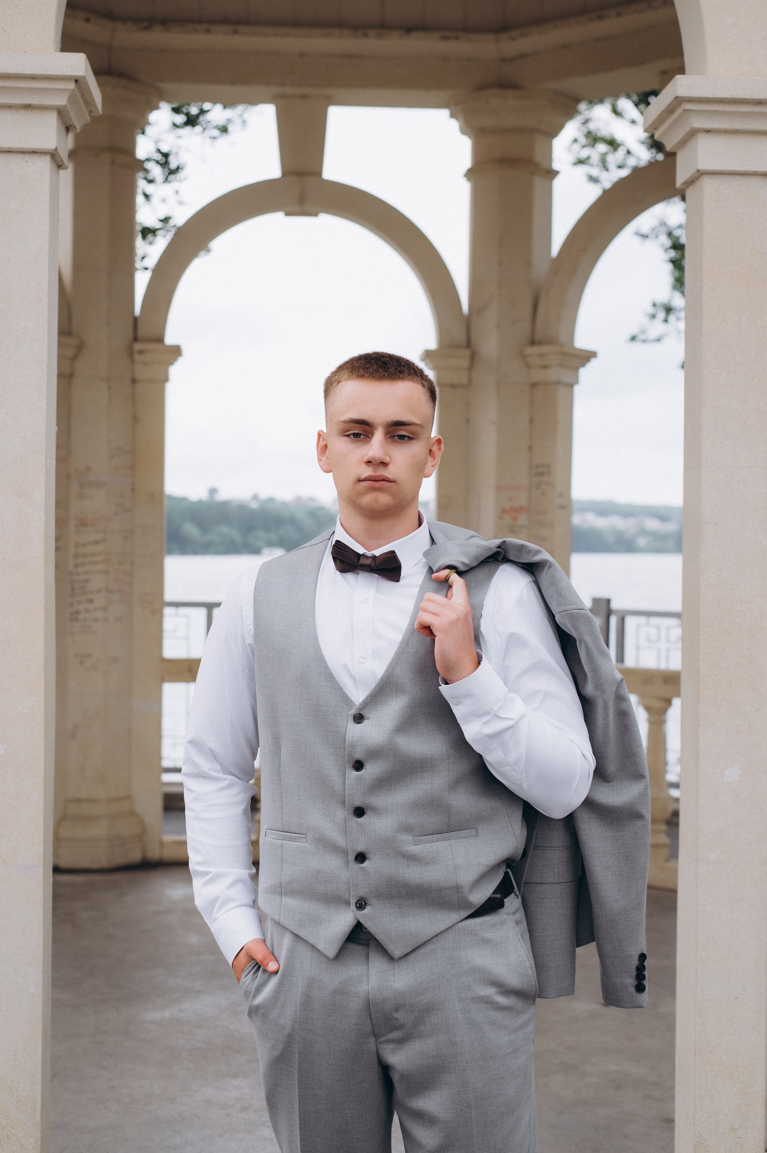 Випускники 2025, фотосесія випускного Тернопіль, фотосесія випускників Тернопіль, зйомка випускного, фотосесія випускного. Сімейний, дитячий та індивідуальний фотограф в м. Тернопіль, м. Львів