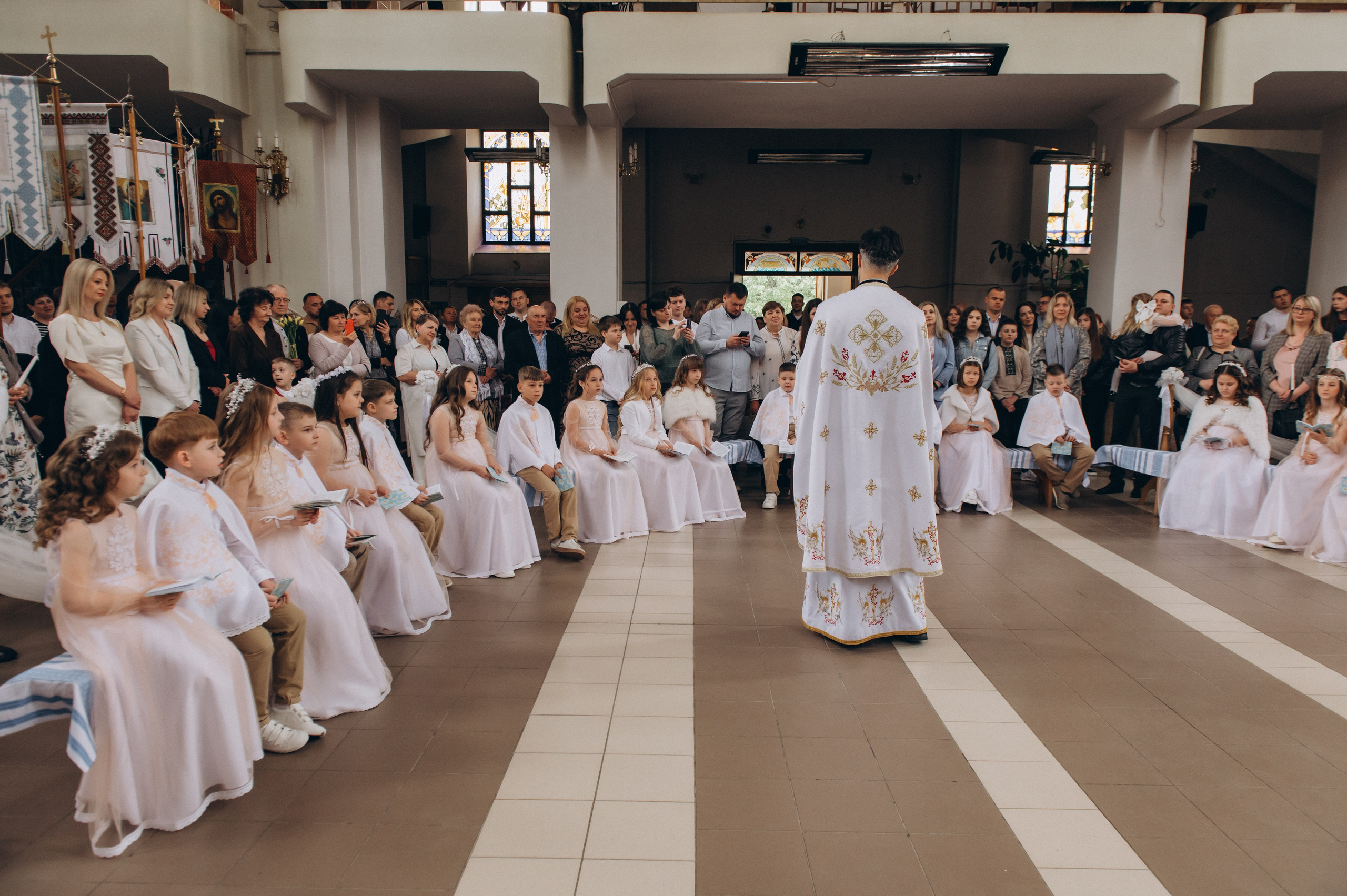 Фотосесія Причастя Тернопіль, зйомка Причастя, фотограф на Причастя Тернопіль, Причастя Львів, Причастя церква Михаїла Тернопіль. Сімейний, дитячий та індивідуальний фотограф в м. Тернопіль, м. Львів