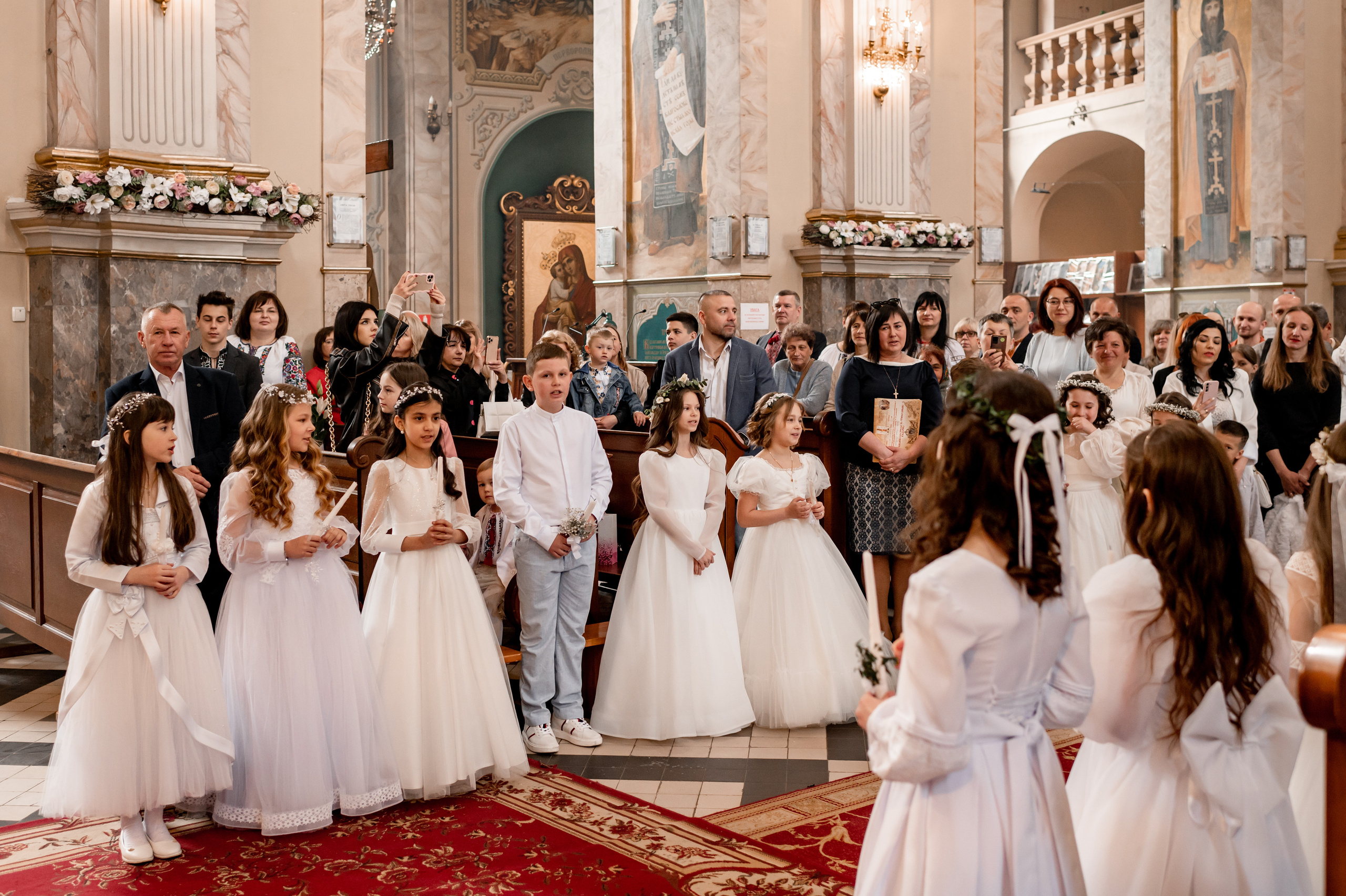 Фотосесія Першого Причастя Тернопіль, зйомка Причастя Тернопіль, Таїнство Першого Причастя Тернопіль, Катедра Причастя Тернопіль. Сімейний, дитячий та індивідуальний фотограф в м. Тернопіль, м. Львів