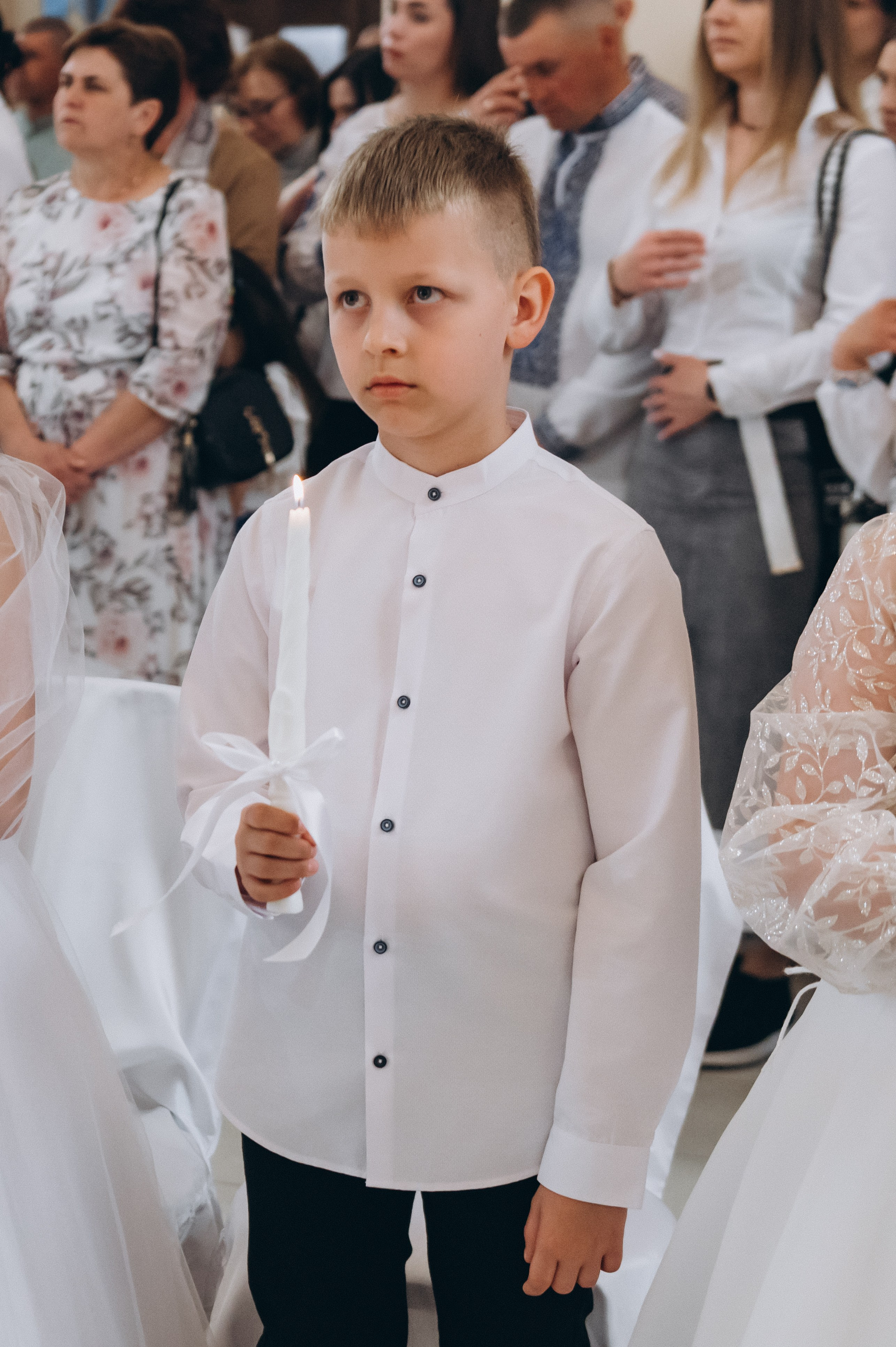 Фотосесія Причастя Тернопіль, зйомка Причастя, фотограф на Причастя Тернопіль, Причастя Львів, церква Петра і Павла. Сімейний, дитячий та індивідуальний фотограф в м. Тернопіль, м. Львів