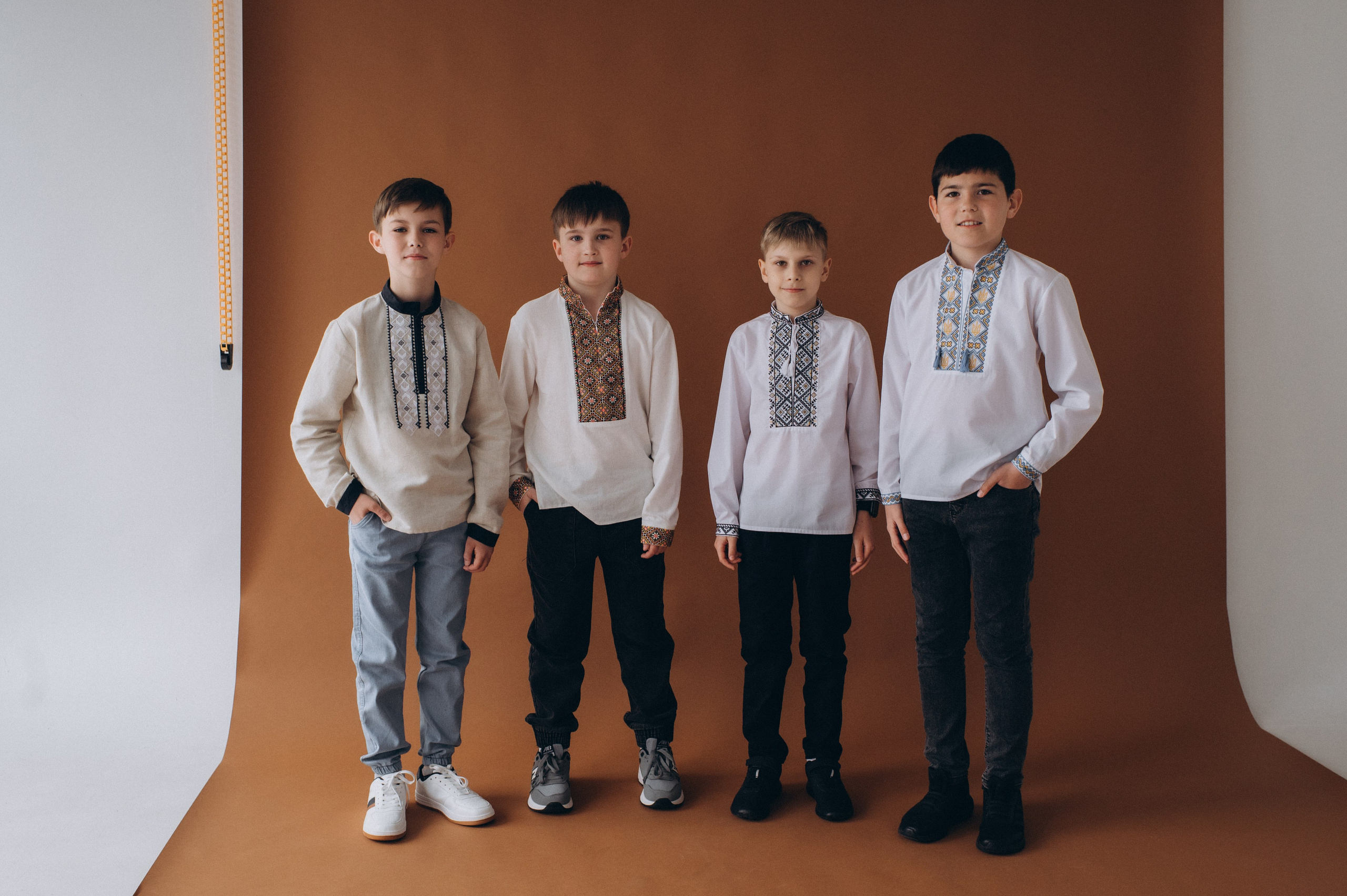 Шкільна фотосесія на віньєтки Тернопіль, фотосесія випускників Тернопіль, зйомка на віньєтки, шкільні фотоальбоми Тернопіль. Сімейний, дитячий та індивідуальний фотограф в м. Тернопіль, м. Львів