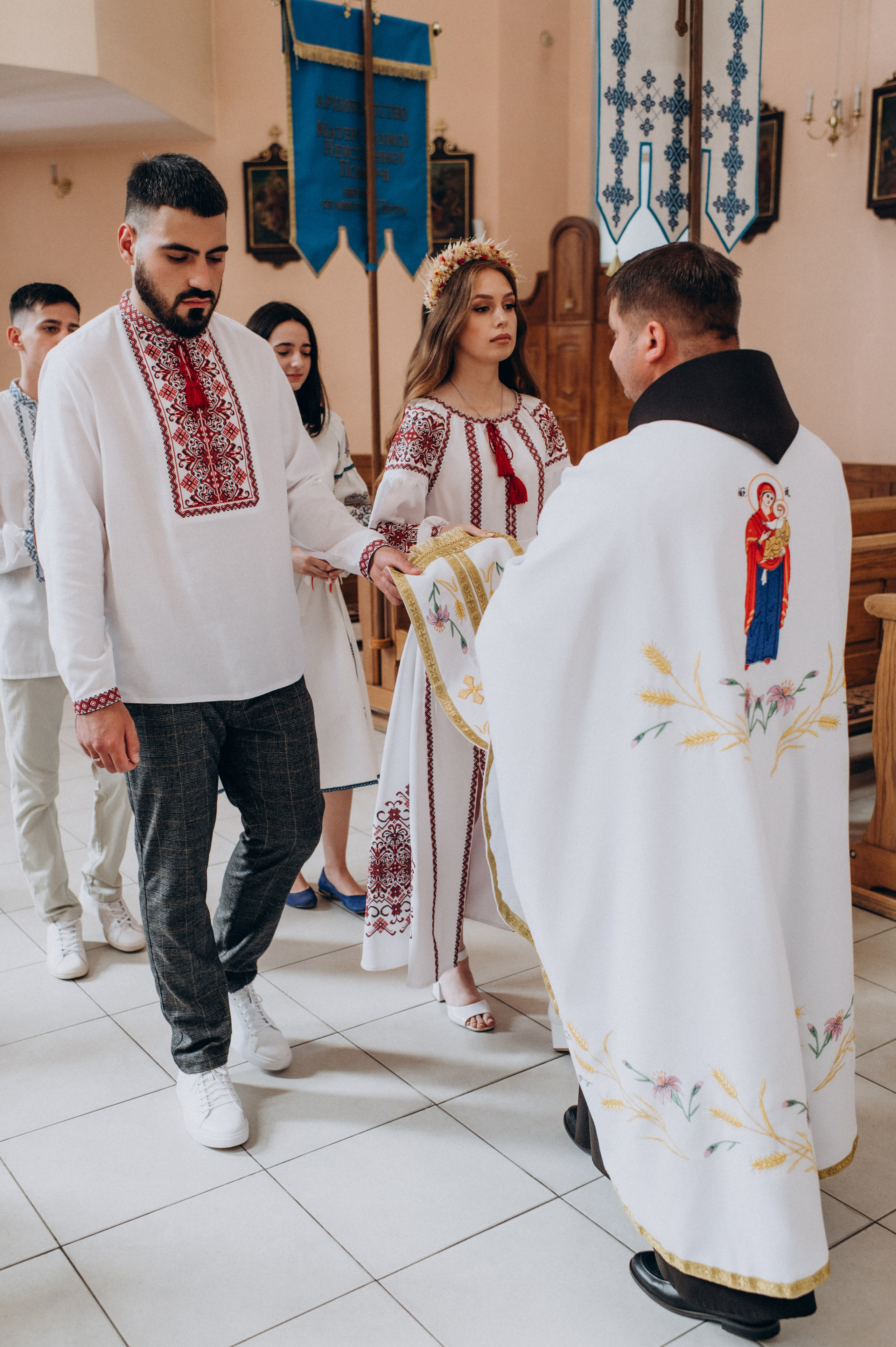 Фотосесія весілля, фотосесія вінчання Тернопіль, весільний фотограф Тернопіль, весільна зйомка Тернопіль. Сімейний, дитячий та індивідуальний фотограф в м. Тернопіль, м. Львів