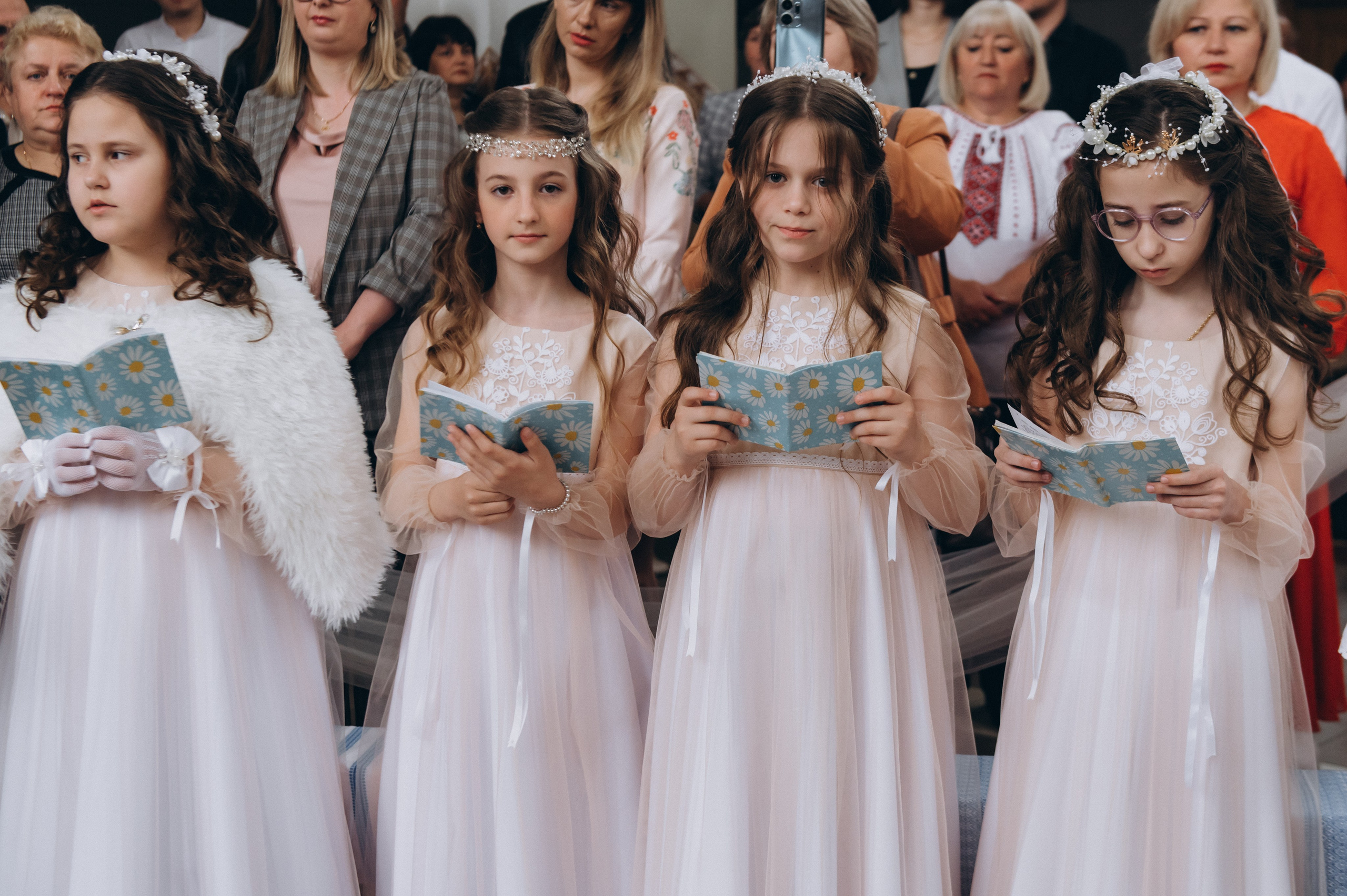 Фотосесія Причастя Тернопіль, зйомка Причастя, фотограф на Причастя Тернопіль, Причастя Львів, Причастя церква Михаїла Тернопіль. Сімейний, дитячий та індивідуальний фотограф в м. Тернопіль, м. Львів