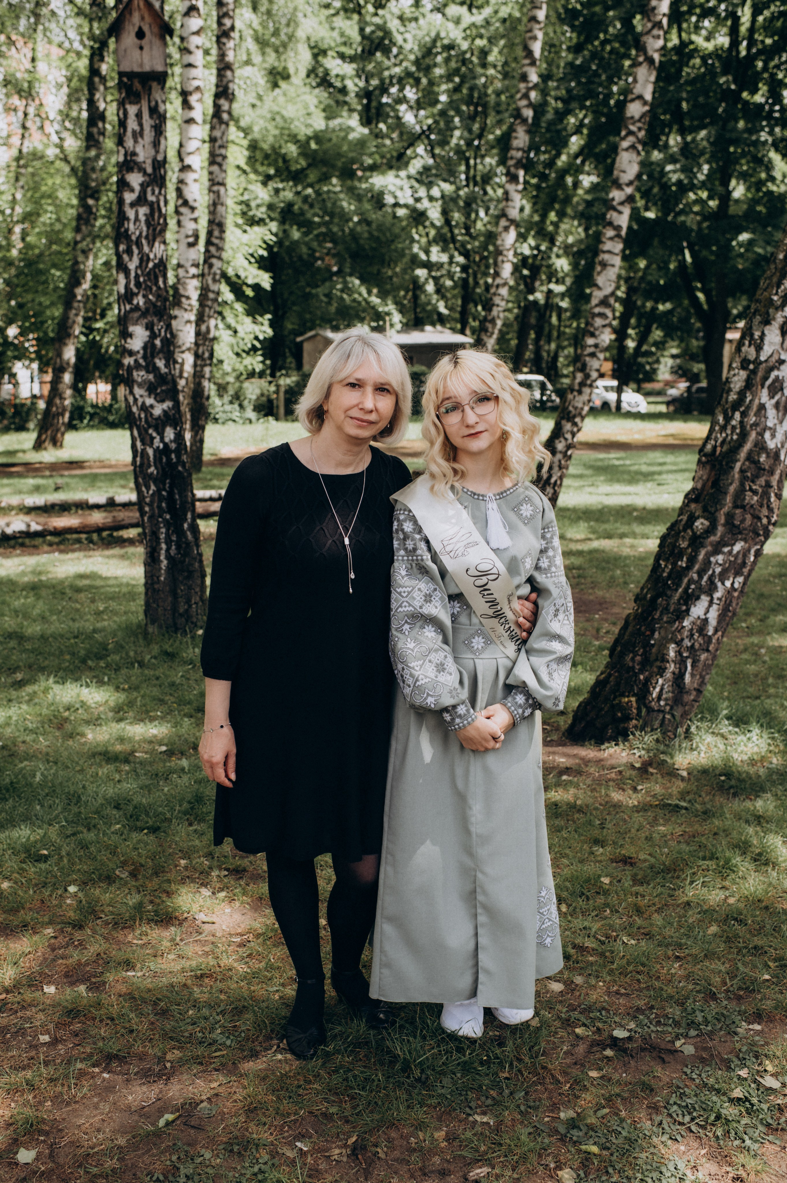 Фотосесія останнього дзвоника, фотосесія випускників Тернопіль, випускний 2024. Сімейний, дитячий та індивідуальний фотограф в м. Тернопіль, м. Львів