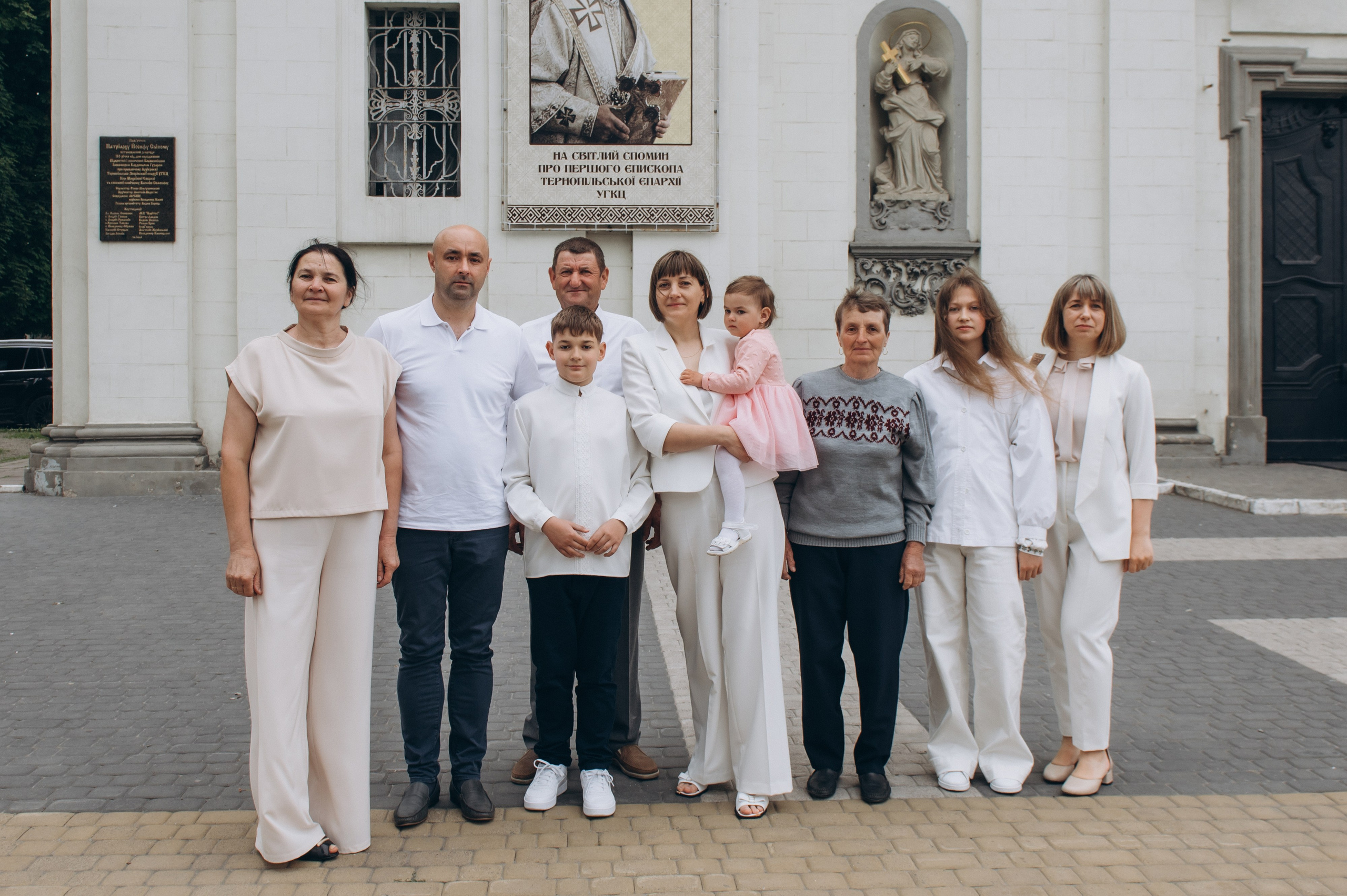 Фотосесія Першого Причастя Тернопіль, фотосесія Причастя Тернопіль, Таїнство Першого Причастя Тернопіль, Катедра Причастя Тернопіль. Сімейний, дитячий та індивідуальний фотограф в м. Тернопіль, м. Львів