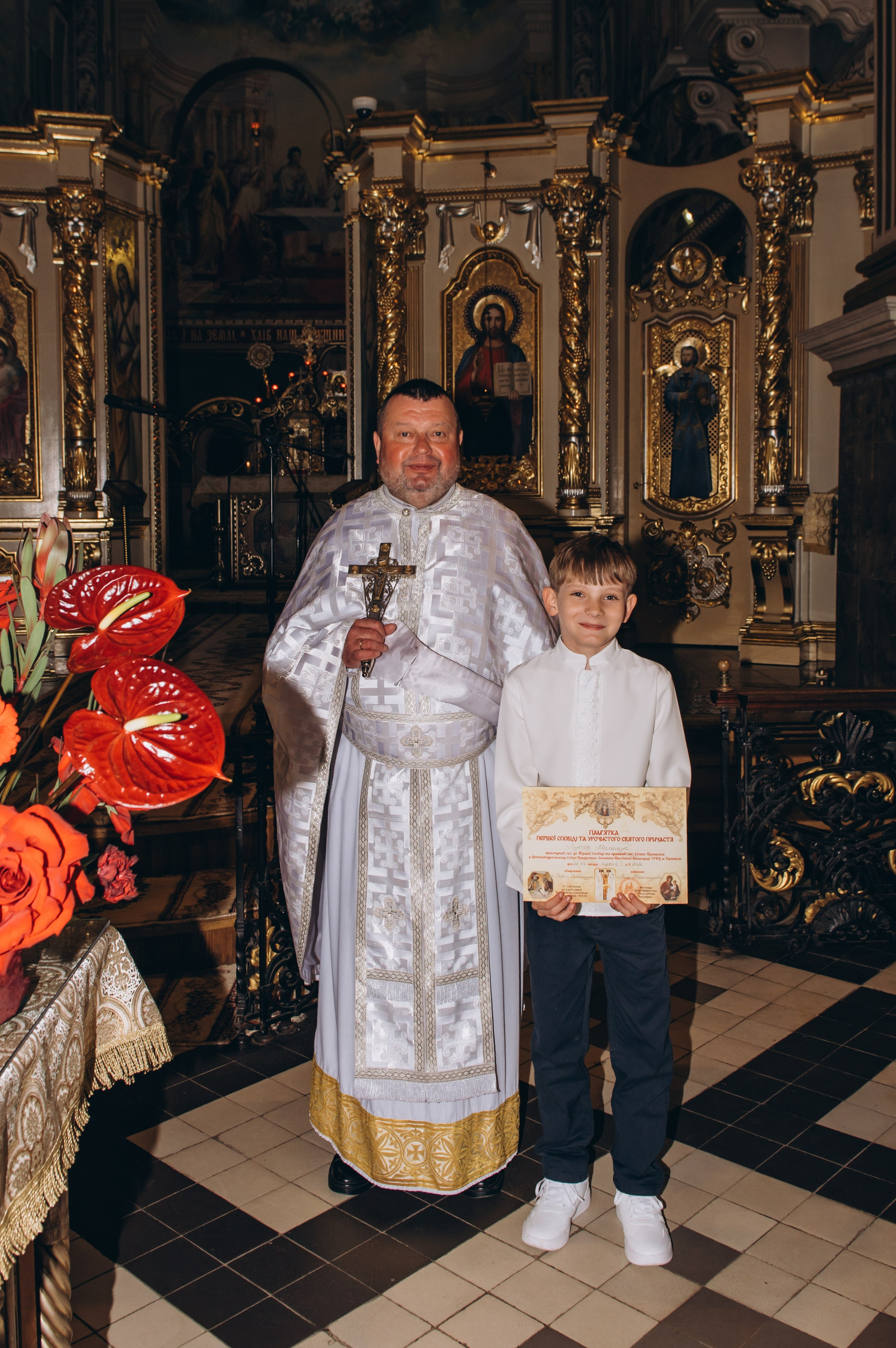 Фотосесія Першого Причастя Тернопіль, фотосесія Причастя Тернопіль, Таїнство Першого Причастя Тернопіль, Катедра Причастя Тернопіль. Сімейний, дитячий та індивідуальний фотограф в м. Тернопіль, м. Львів