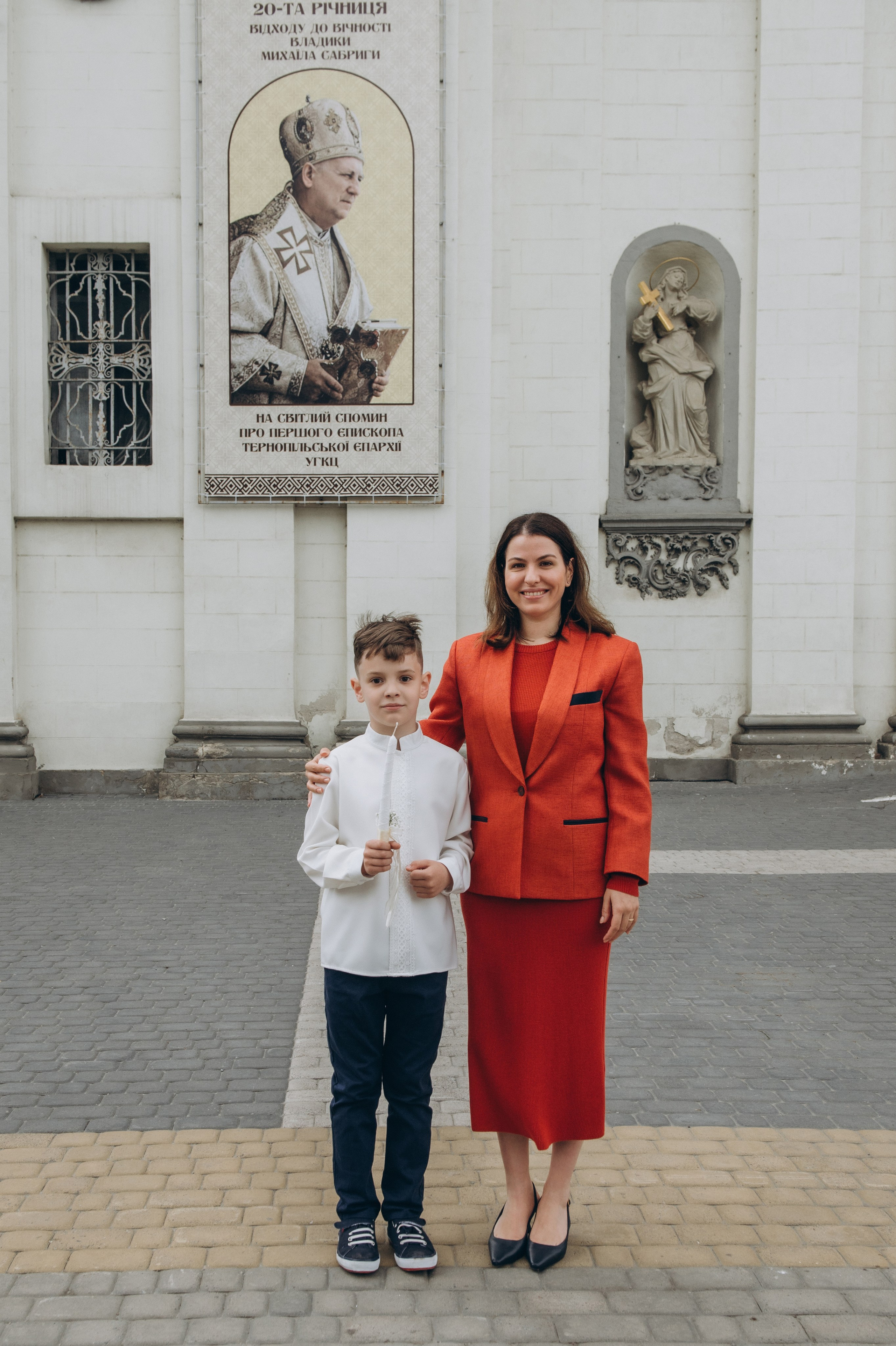 Фотосесія Першого Причастя Тернопіль, фотосесія Причастя Тернопіль, Таїнство Першого Причастя Тернопіль, Катедра Причастя Тернопіль. Сімейний, дитячий та індивідуальний фотограф в м. Тернопіль, м. Львів