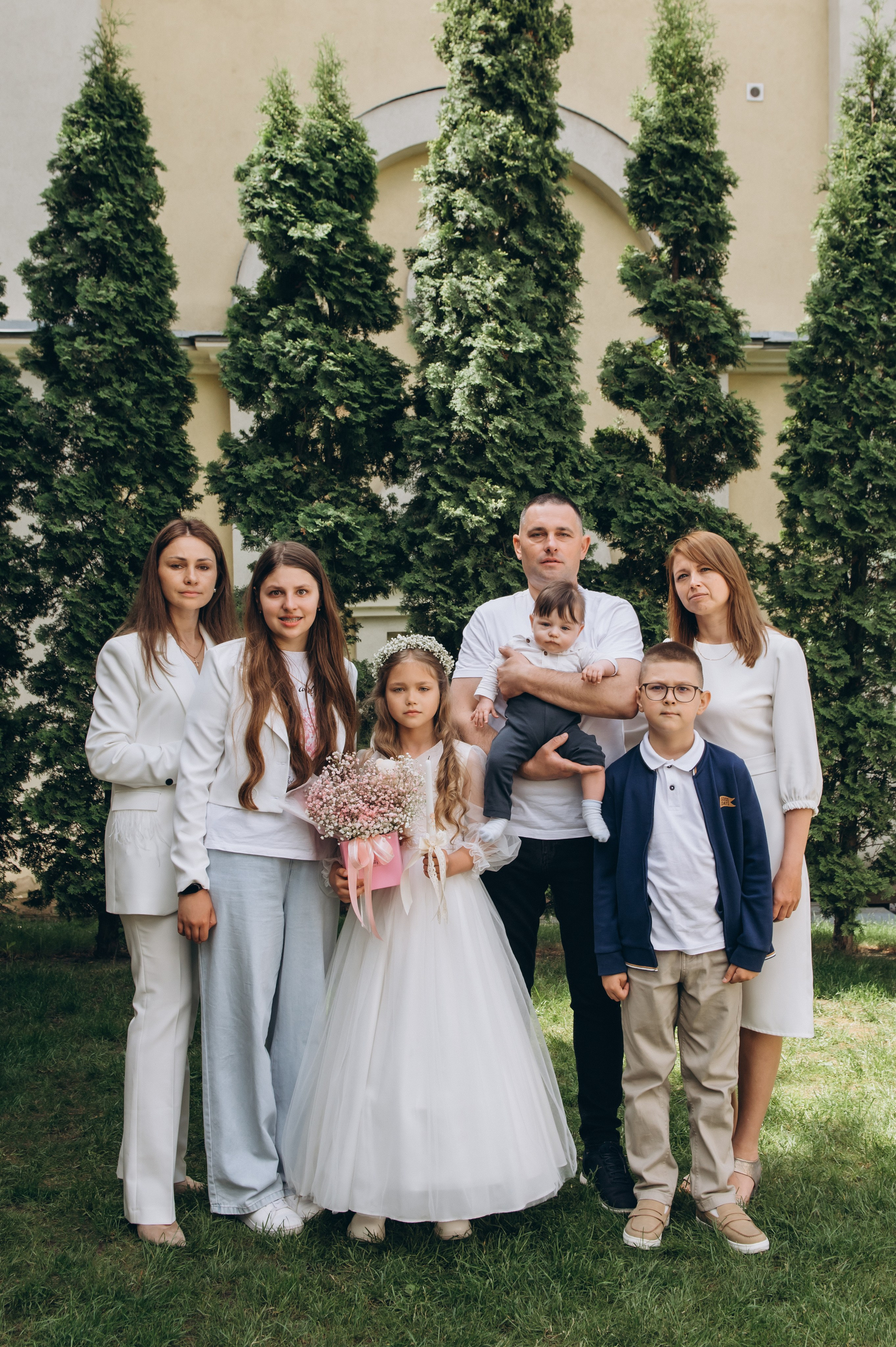 Фотосесія Першого Причастя Тернопіль, зйомка Першого Причастя Тернопіль, Церква Успіння Пресвятої Богородиці Причастя Тернопіль. Сімейний, дитячий та індивідуальний фотограф в м. Тернопіль, м. Львів
