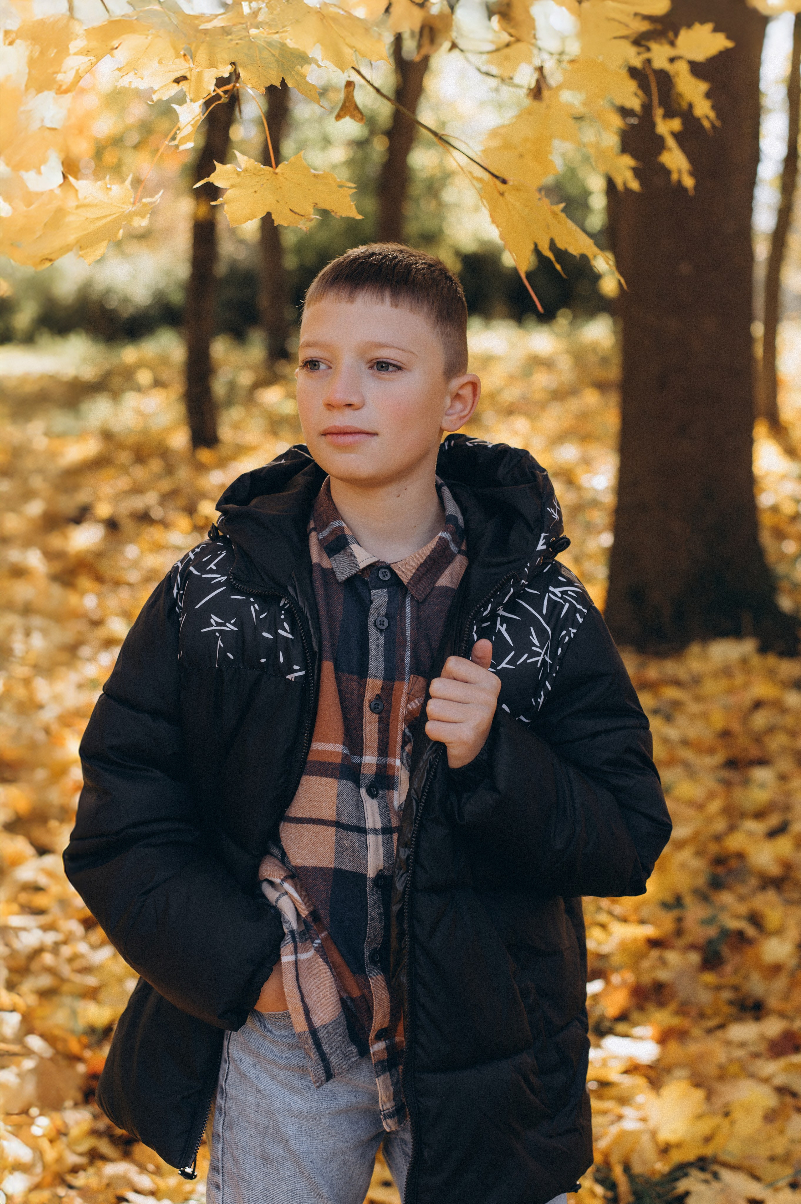 Осіння фотосесія 4 класу на віньєтки, випускні фотоальбоми Тернопіль, фотосесія випускників Тернопіль, шкільний випускний альбом Тернопіль. Сімейний, дитячий та індивідуальний фотограф в м. Тернопіль, м. Львів