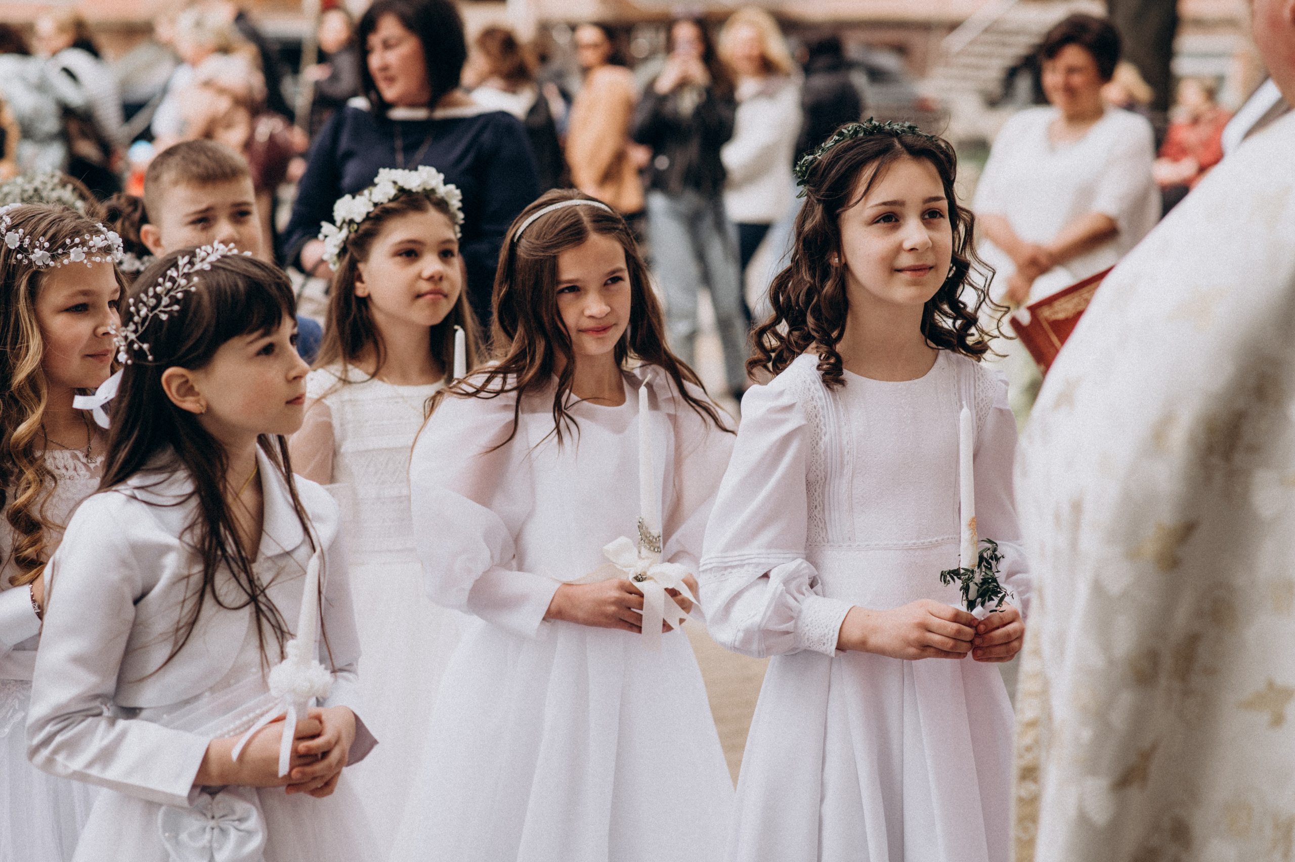 Фотосесія Першого Причастя Тернопіль, зйомка Причастя Тернопіль, Таїнство Першого Причастя Тернопіль, Катедра Причастя Тернопіль. Сімейний, дитячий та індивідуальний фотограф в м. Тернопіль, м. Львів