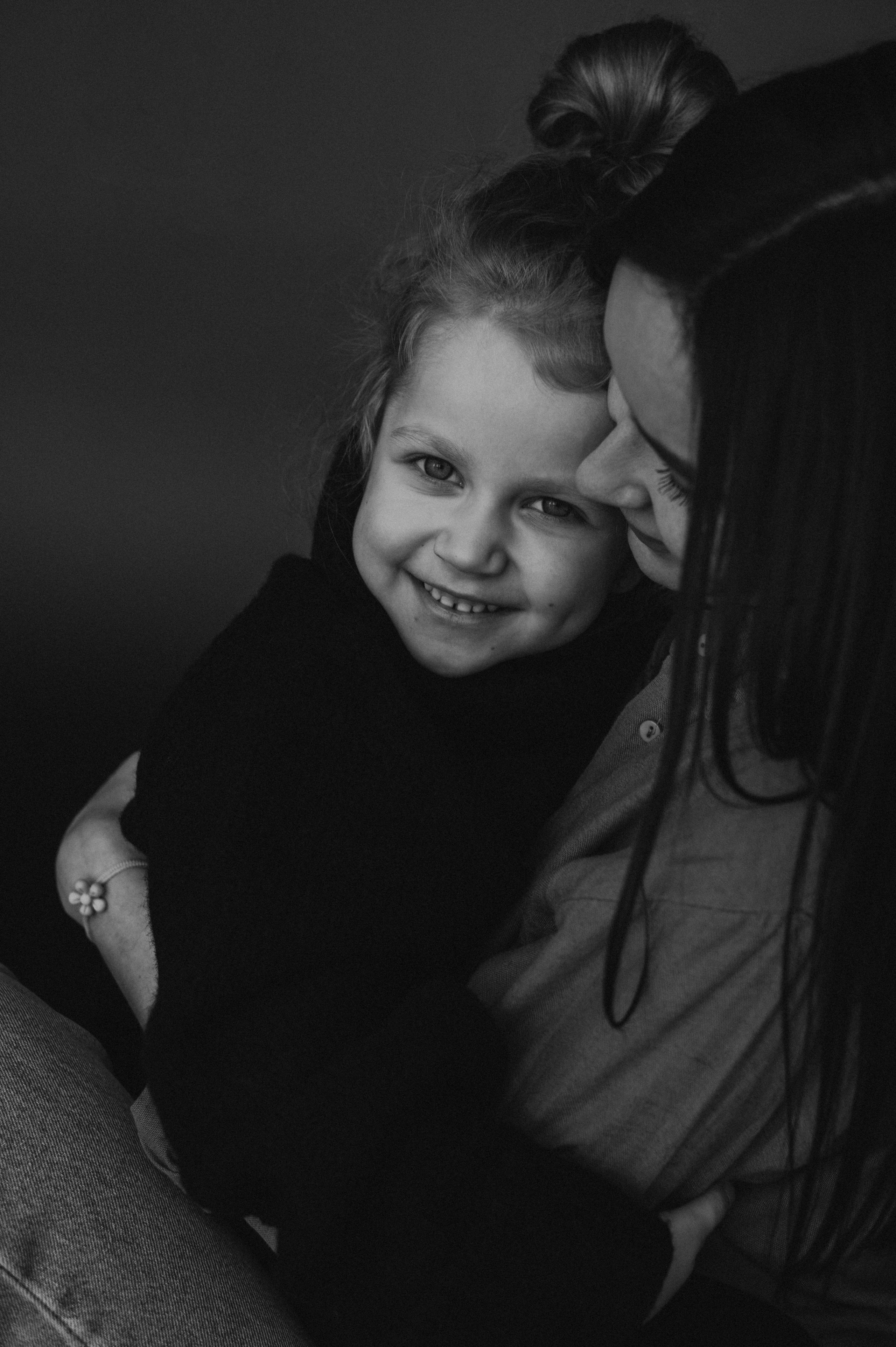 Сімейна фотосесія у студії, зйомка мами і дитини фотосесія Тернопіль Львів. Сімейний, дитячий та індивідуальний фотограф в м. Тернопіль, м. Львів