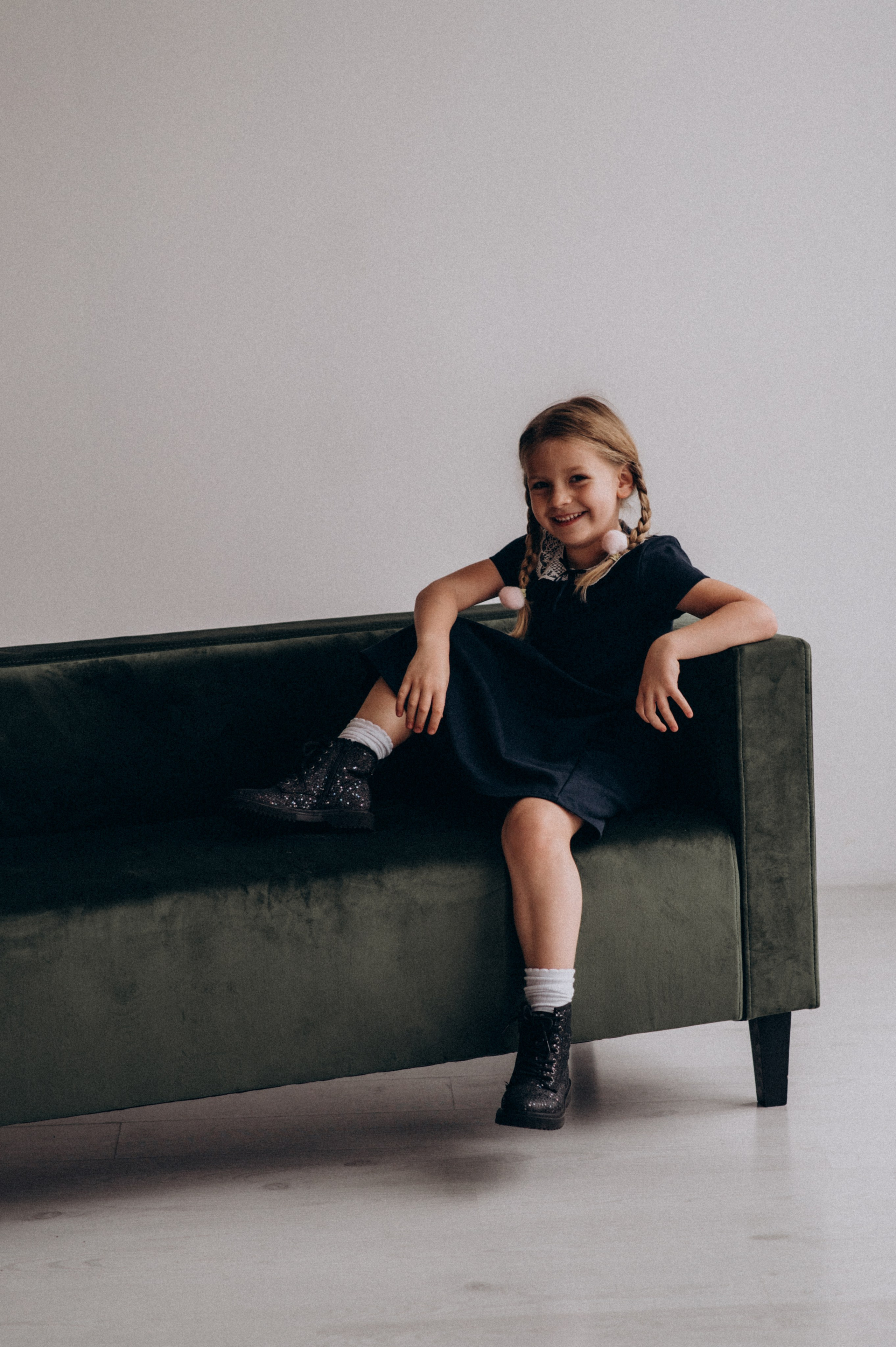 Новорічна фотосесія у студії Тернополя, фотосесія Львів. Сімейний, дитячий та індивідуальний фотограф в м. Тернопіль, м. Львів