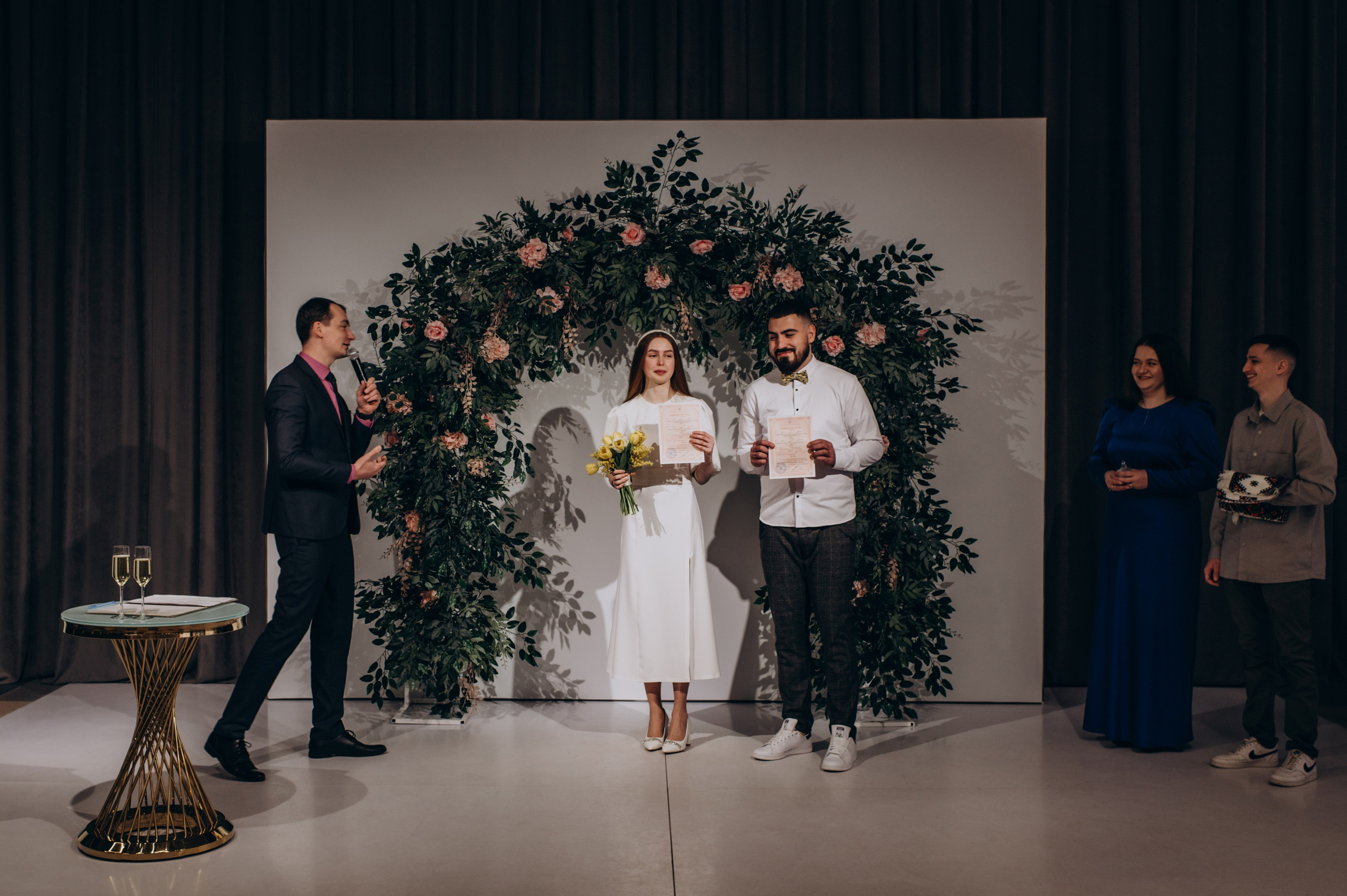 Фотосесія розпису в РАЦС Тернопіль Львів, фотосесія весілля Тернопіль. Сімейний, дитячий та індивідуальний фотограф в м. Тернопіль, м. Львів