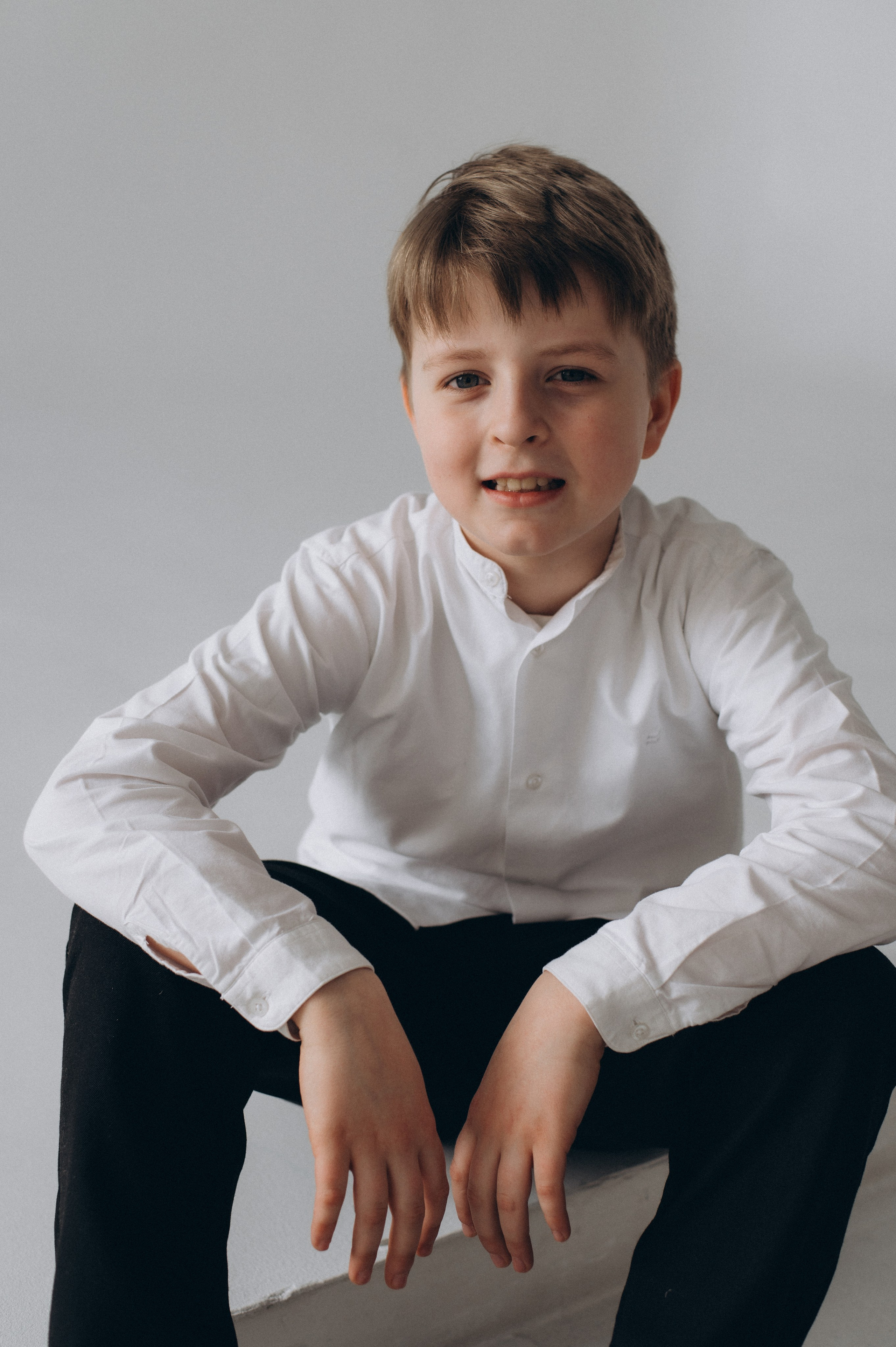 Шкільна фотосесія на віньєтки Тернопіль, шкільні альбоми, фотосесія випускників Тернопіль, випускний альбом, фотограф випускний Тернопіль. Сімейний, дитячий та індивідуальний фотограф в м. Тернопіль, м. Львів