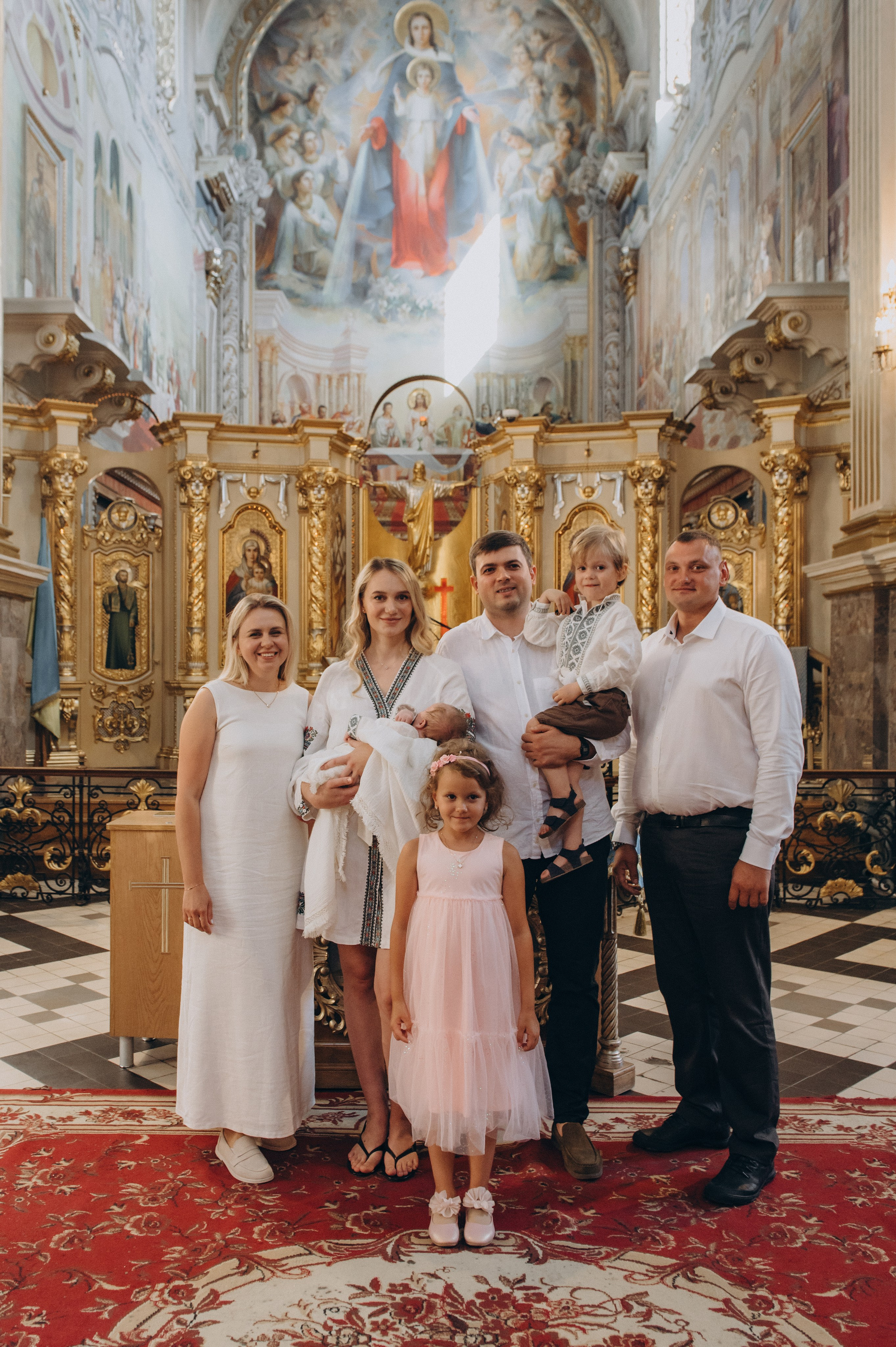 Фотосесія Хрещення Тернопіль, фотосесія хрестин Тернопіль, Катедра Тернопіль, фотосесія хрещення катедра. Сімейний, дитячий та індивідуальний фотограф в м. Тернопіль, м. Львів