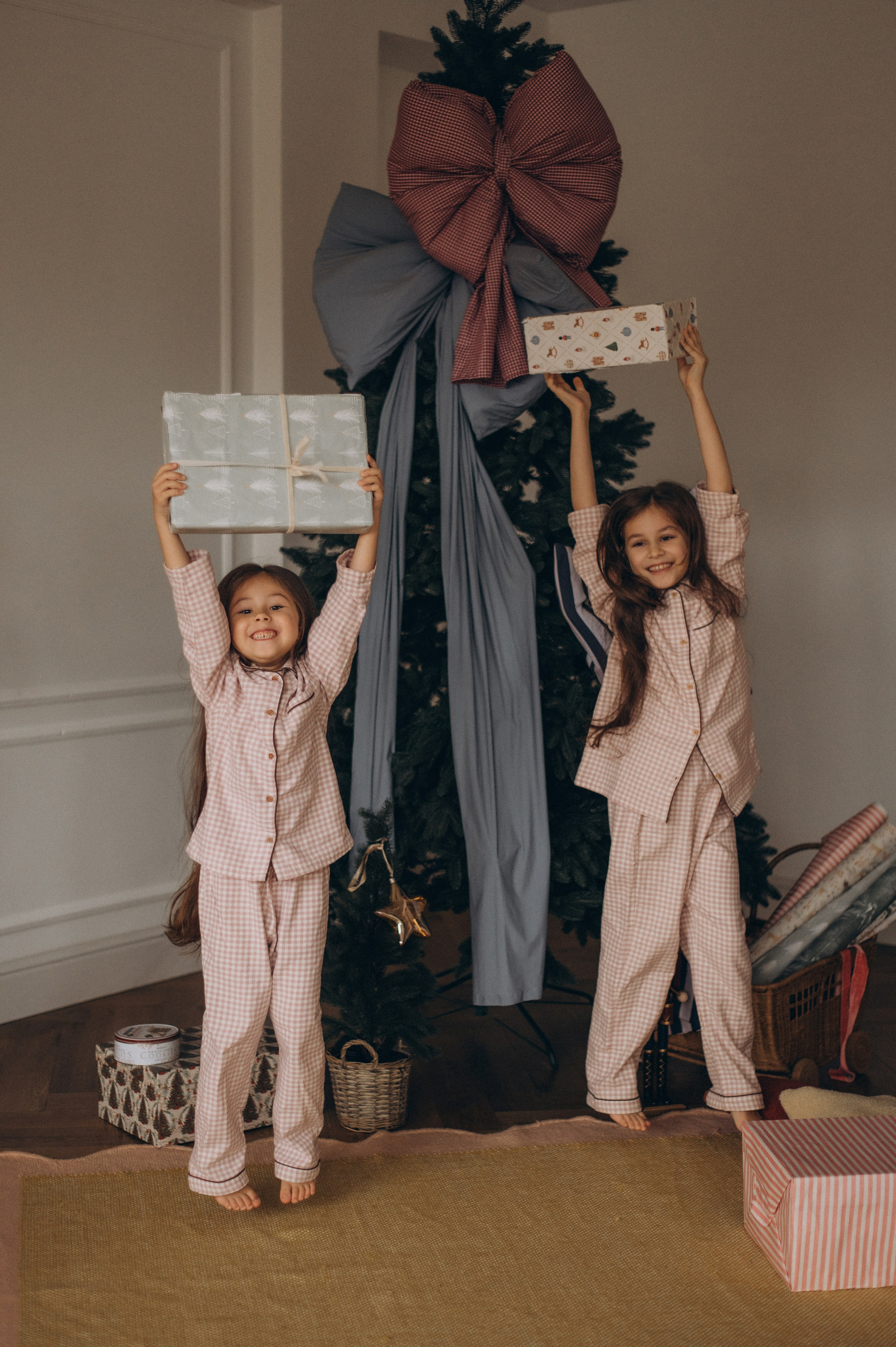 Фотосесія сестричок Тернопіль, зйомка сестрички, сімейний фотограф Тернопіль, портретний фотограф Тернопіль, фотосесія дітей. Сімейний, дитячий та індивідуальний фотограф в м. Тернопіль, м. Львів