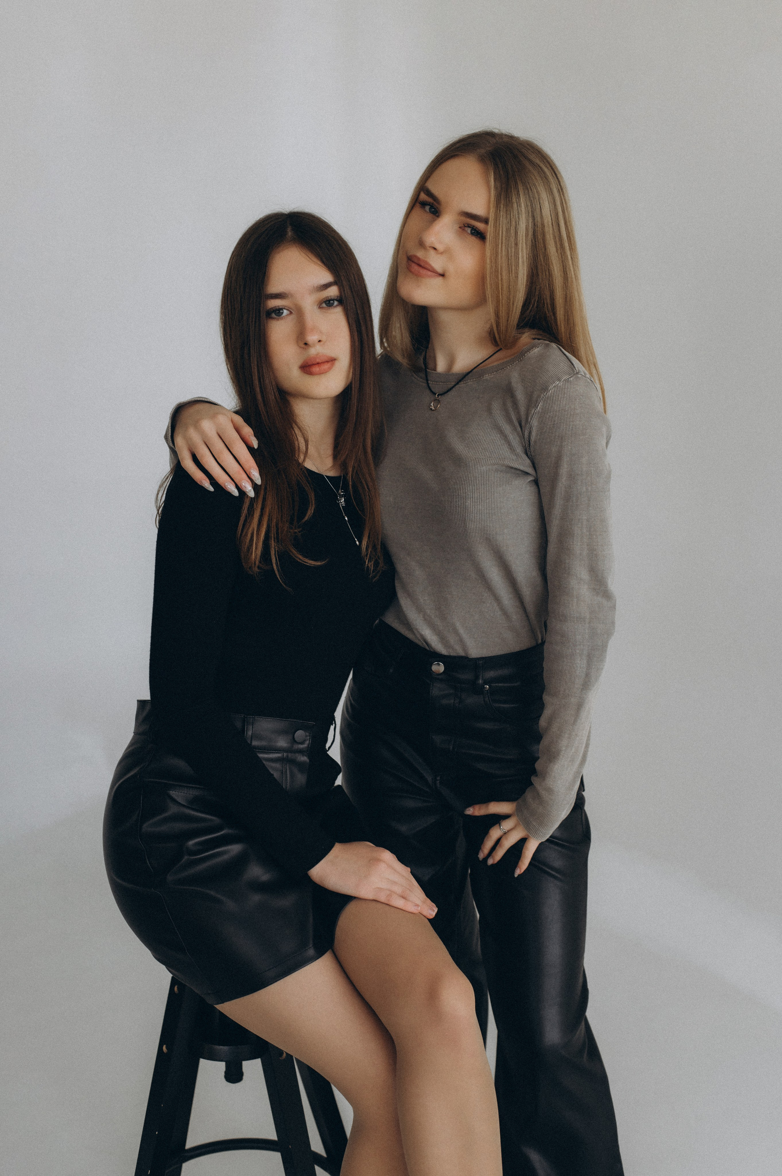 Фотосесія випускників, фотосесія на віньєтки Тернопіль, випускники Тернопіль, випуск 2025. Сімейний, дитячий та індивідуальний фотограф в м. Тернопіль, м. Львів