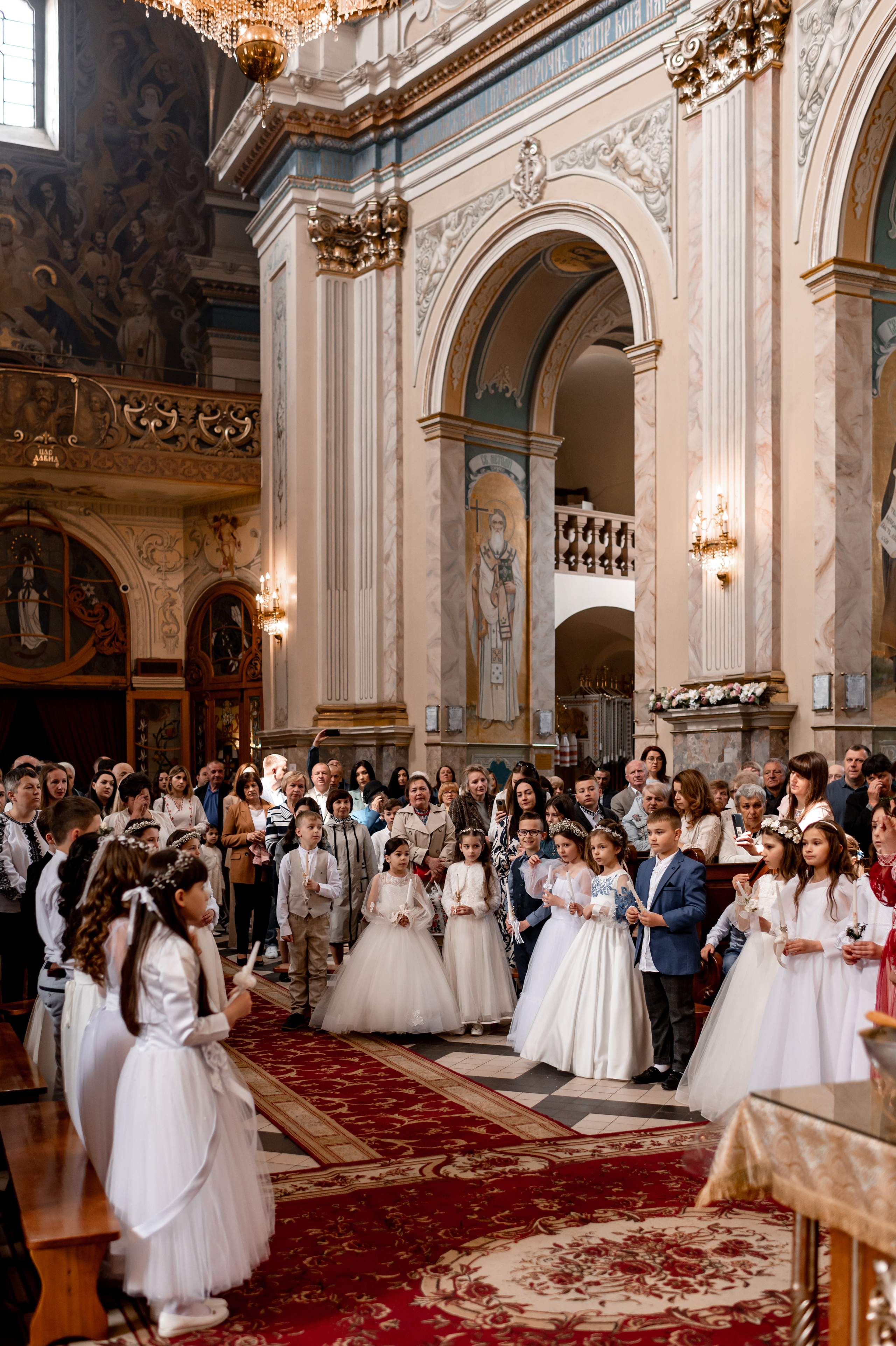 Фотосесія Першого Причастя Тернопіль, зйомка Причастя Тернопіль, Таїнство Першого Причастя Тернопіль, Катедра Причастя Тернопіль. Сімейний, дитячий та індивідуальний фотограф в м. Тернопіль, м. Львів