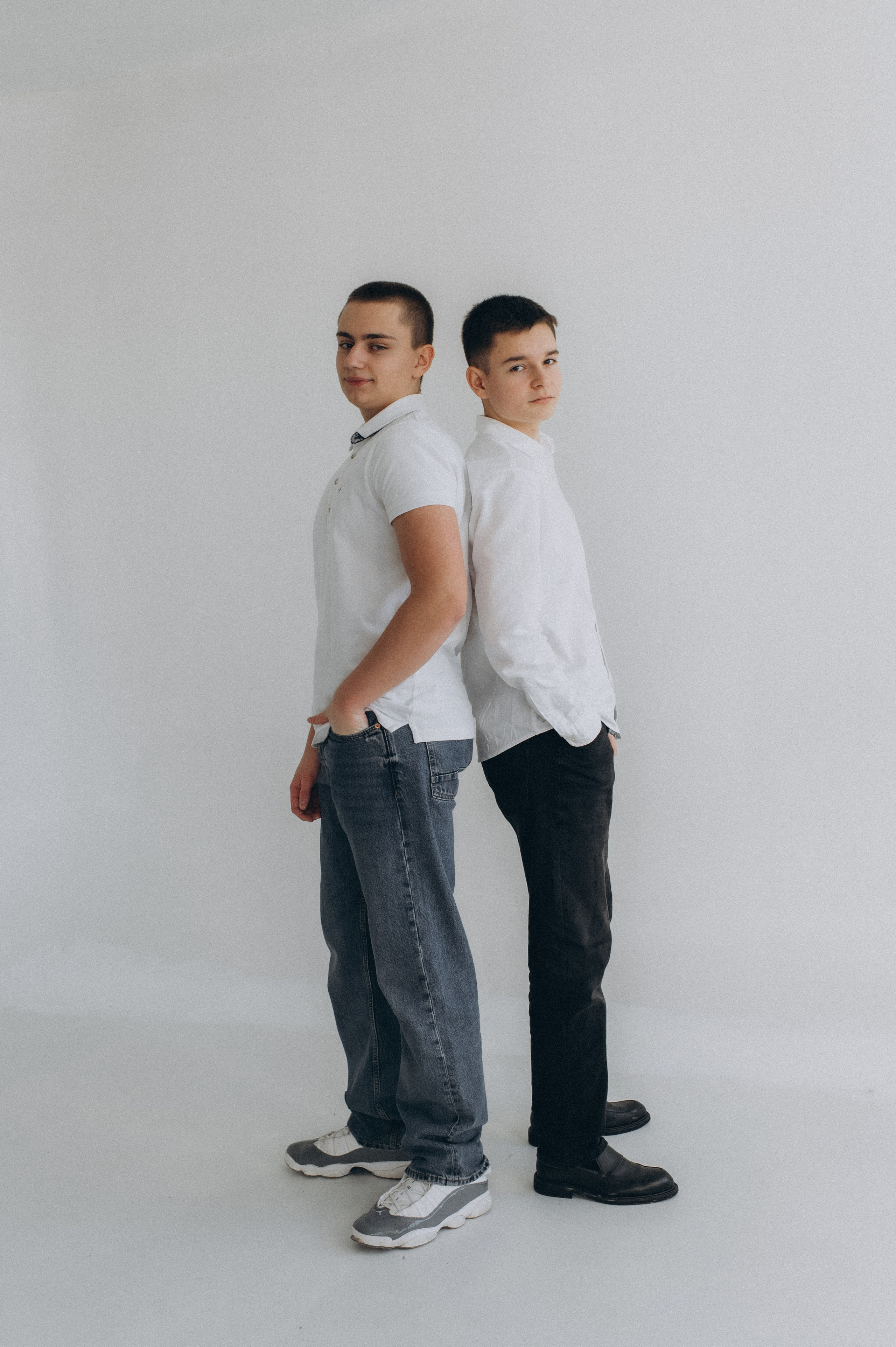 Фотосесія випускників, фотосесія на віньєтки Тернопіль, випускники Тернопіль, випуск 2025. Сімейний, дитячий та індивідуальний фотограф в м. Тернопіль, м. Львів