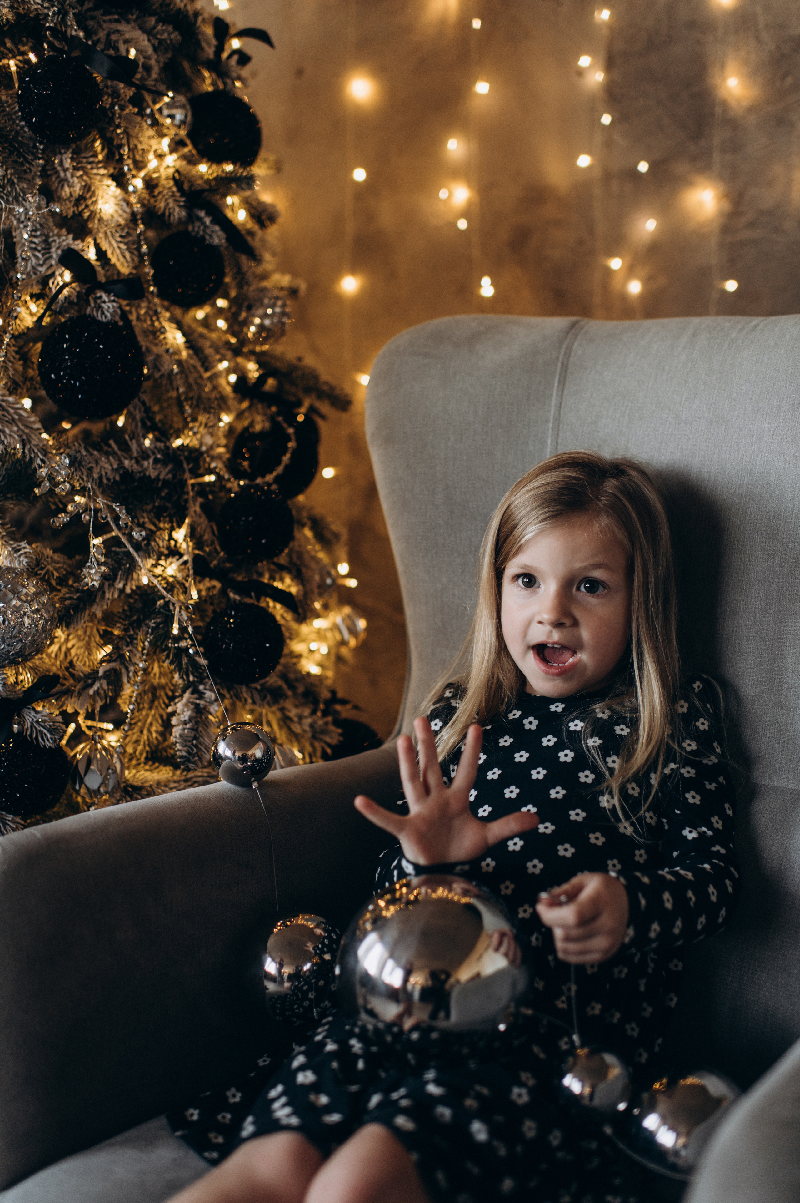Новорічна фотосесія у студії. Сімейний, дитячий та індивідуальний фотограф в м. Тернопіль, м. Львів