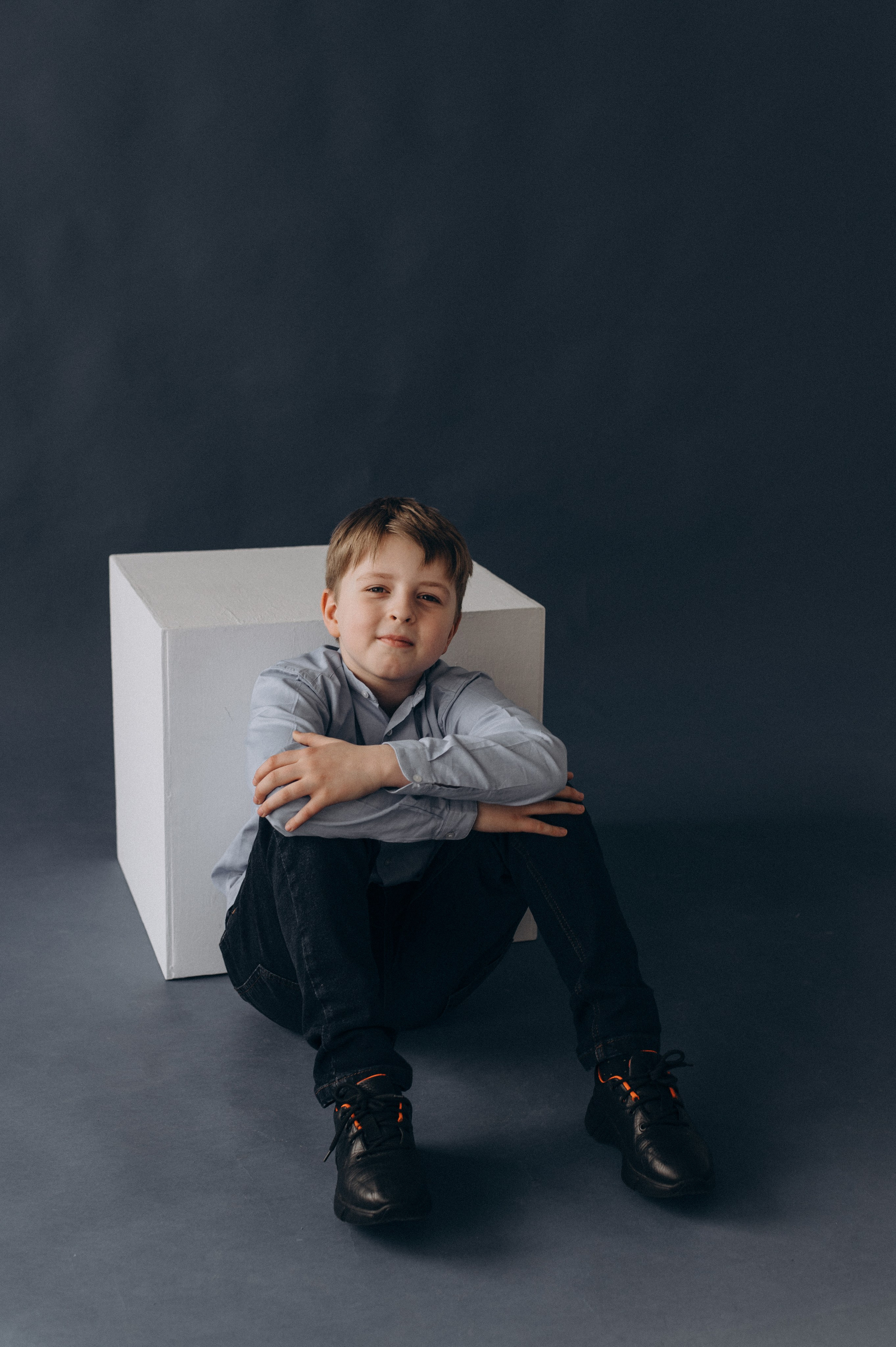 Шкільна фотосесія на віньєтки Тернопіль, шкільні альбоми, фотосесія випускників Тернопіль, випускний альбом, фотограф випускний Тернопіль. Сімейний, дитячий та індивідуальний фотограф в м. Тернопіль, м. Львів