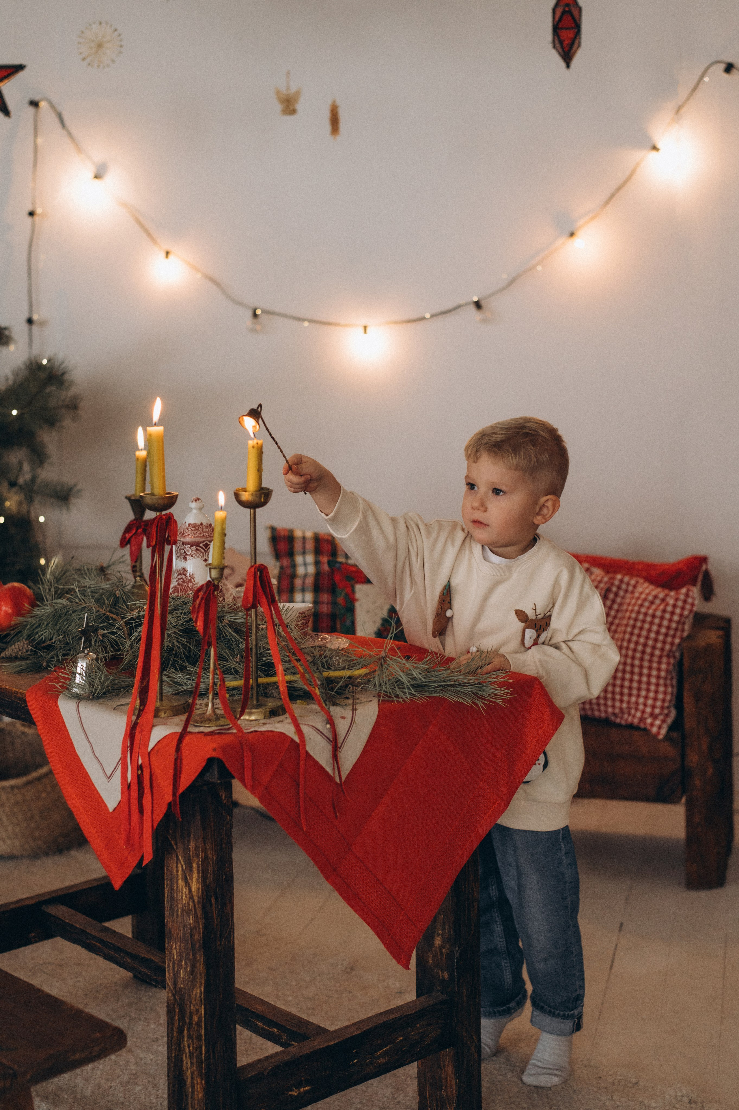 Новорічна сімейна фотосесія у студії Тернопіль, фотосесія мами та дитини, сімейний фотограф Тернопіль, новорічна зйомка. Сімейний, дитячий та індивідуальний фотограф в м. Тернопіль, м. Львів