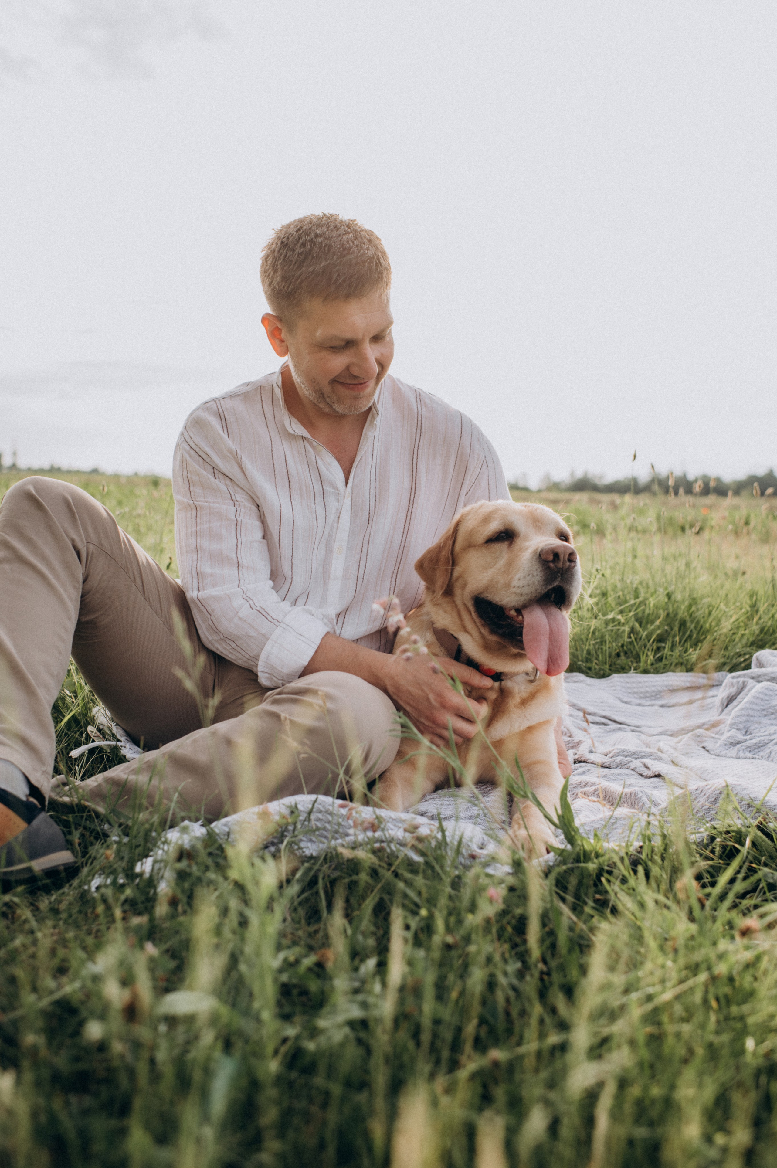 Сімейна фотосесія на природі, зйомка з собакою, фотосесія лавсторі Тернопіль. Сімейний, дитячий та індивідуальний фотограф в м. Тернопіль, м. Львів