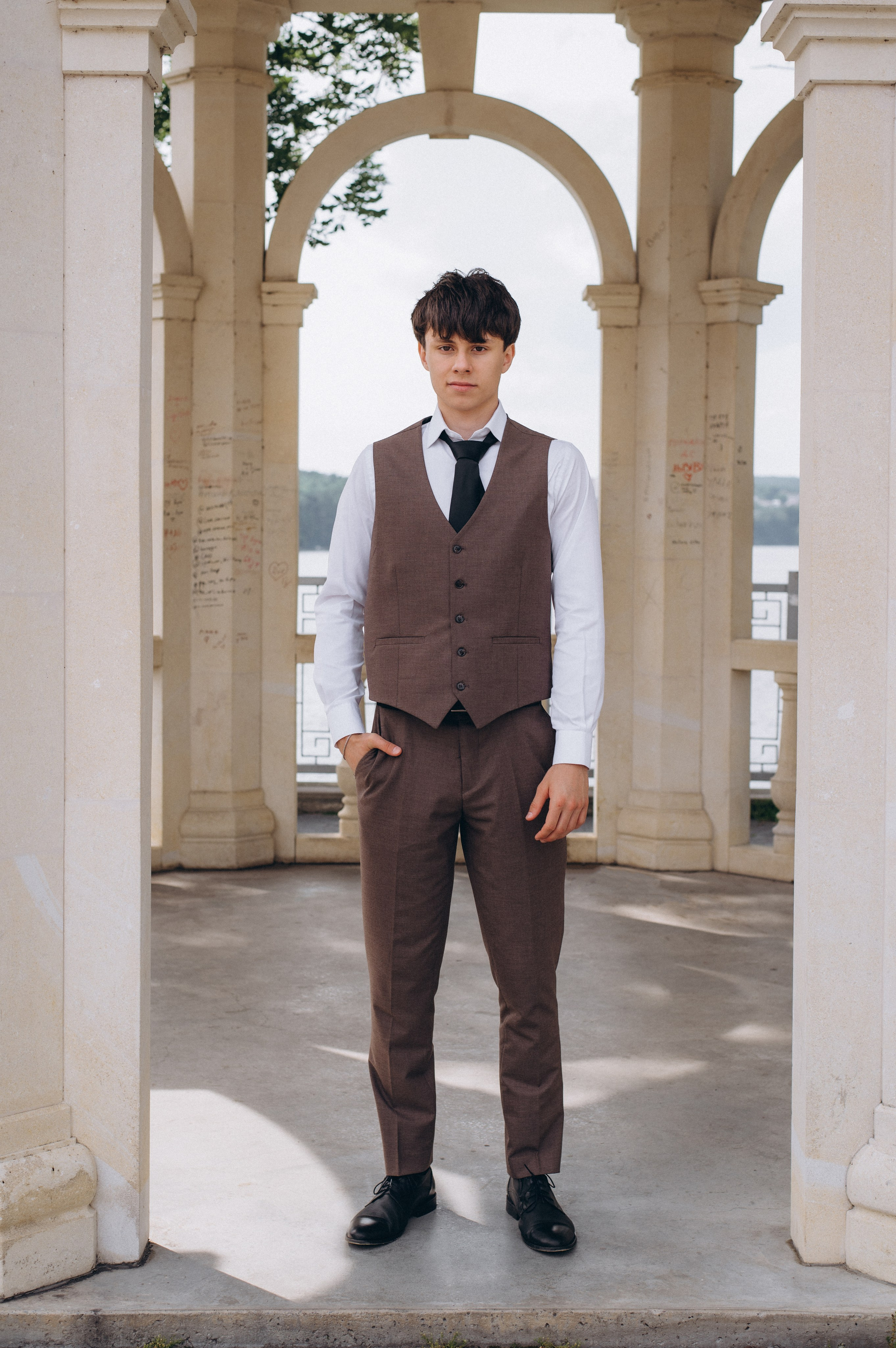 Випускники 2025, фотосесія випускного Тернопіль, фотосесія випускників Тернопіль, зйомка випускного, фотосесія випускного. Сімейний, дитячий та індивідуальний фотограф в м. Тернопіль, м. Львів