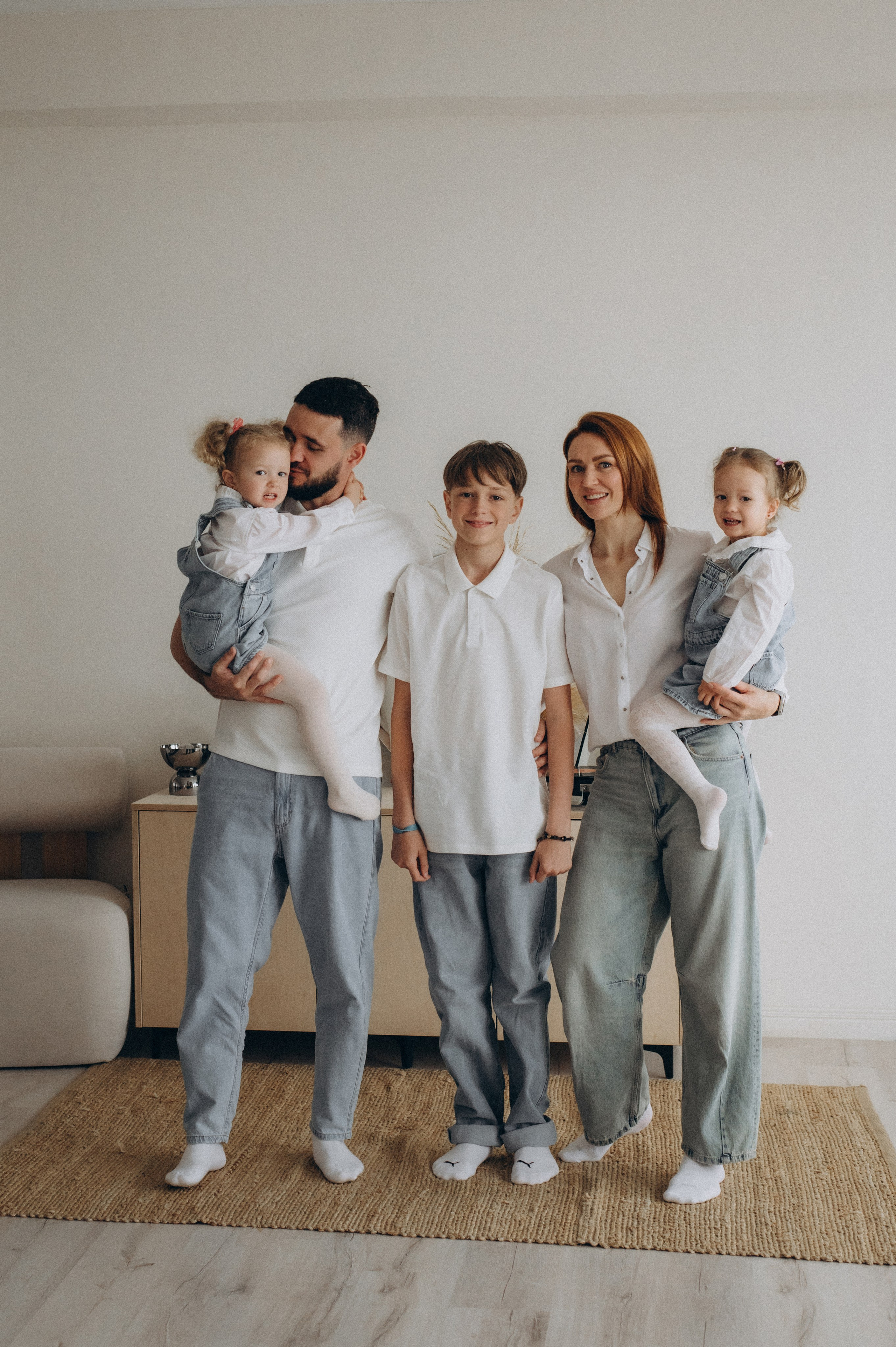 Сімейна фотосесія Тернопіль, сімейний фотограф Тернопіль, фотосесія у студії Тернопіль, дитячий фотограф, портретний фотограф Тернопіль. Сімейний, дитячий та індивідуальний фотограф в м. Тернопіль, м. Львів