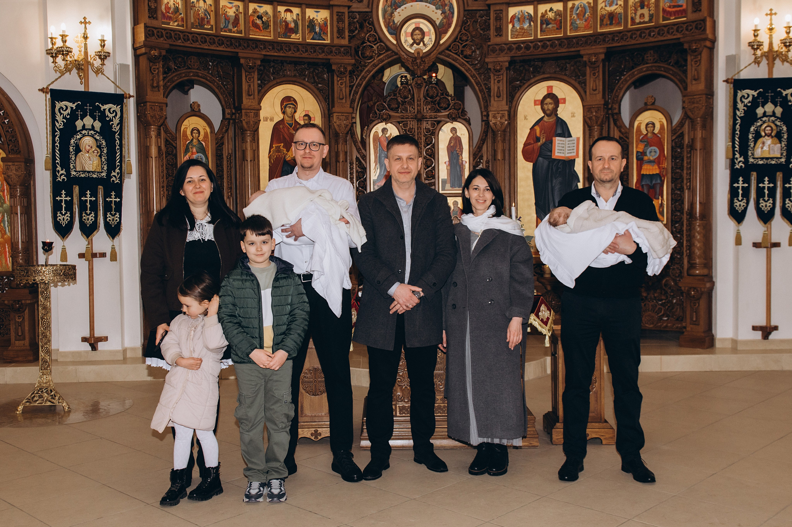 Фотосесія Хрещення Тернопіль, зйомка Хрестин Тернопіль, Храм Різдва Пресвятої Богородиці УГКЦ Тернопіль. Сімейний, дитячий та індивідуальний фотограф в м. Тернопіль, м. Львів