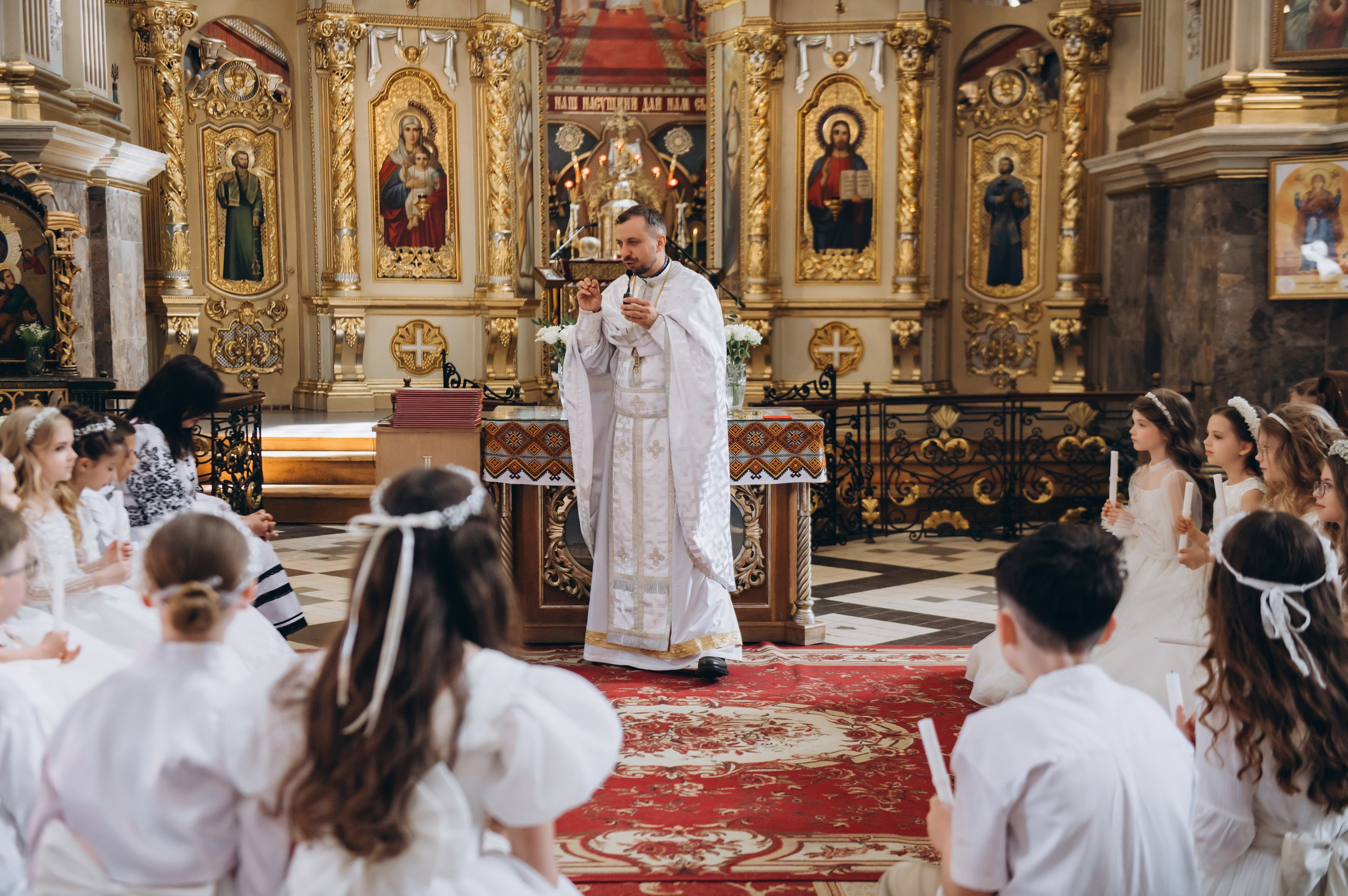 Фотосесія Першого Причастя Тернопіль, фотосесія Причастя Тернопіль, Таїнство Першого Причастя Тернопіль, Катедра Причастя Тернопіль. Сімейний, дитячий та індивідуальний фотограф в м. Тернопіль, м. Львів