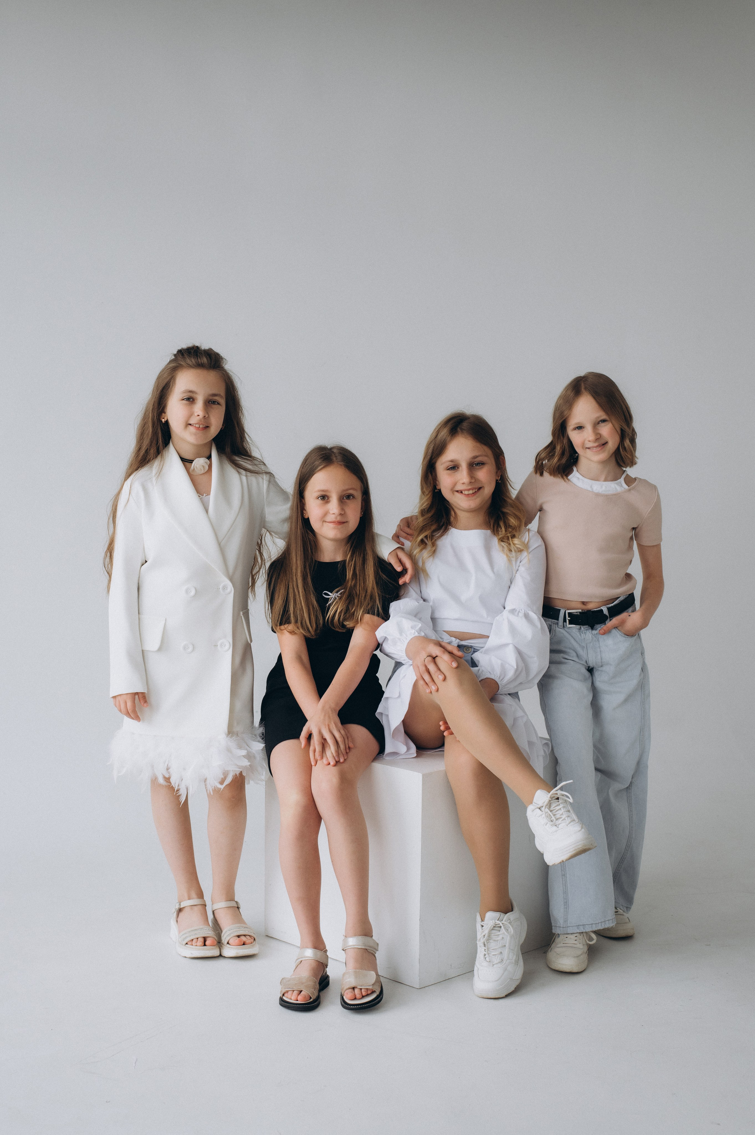 Шкільна фотосесія на віньєтки Тернопіль, фотосесія випускників Тернопіль, зйомка на віньєтки, шкільні фотоальбоми Тернопіль. Сімейний, дитячий та індивідуальний фотограф в м. Тернопіль, м. Львів