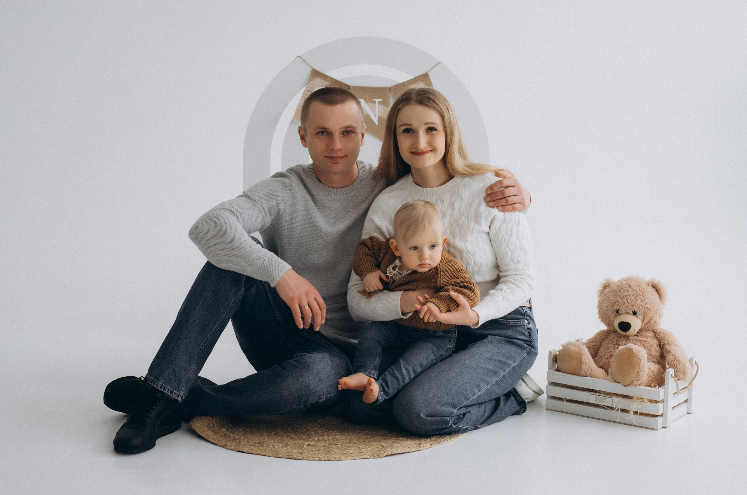 Зйомка дня народження дитини, фотосесія 1 рік Тернопіль, сімейний фотограф Тернопіль, сімейна фотосесія Тернопіль, перший тортик малюка. Сімейний, дитячий та індивідуальний фотограф в м. Тернопіль, м. Львів