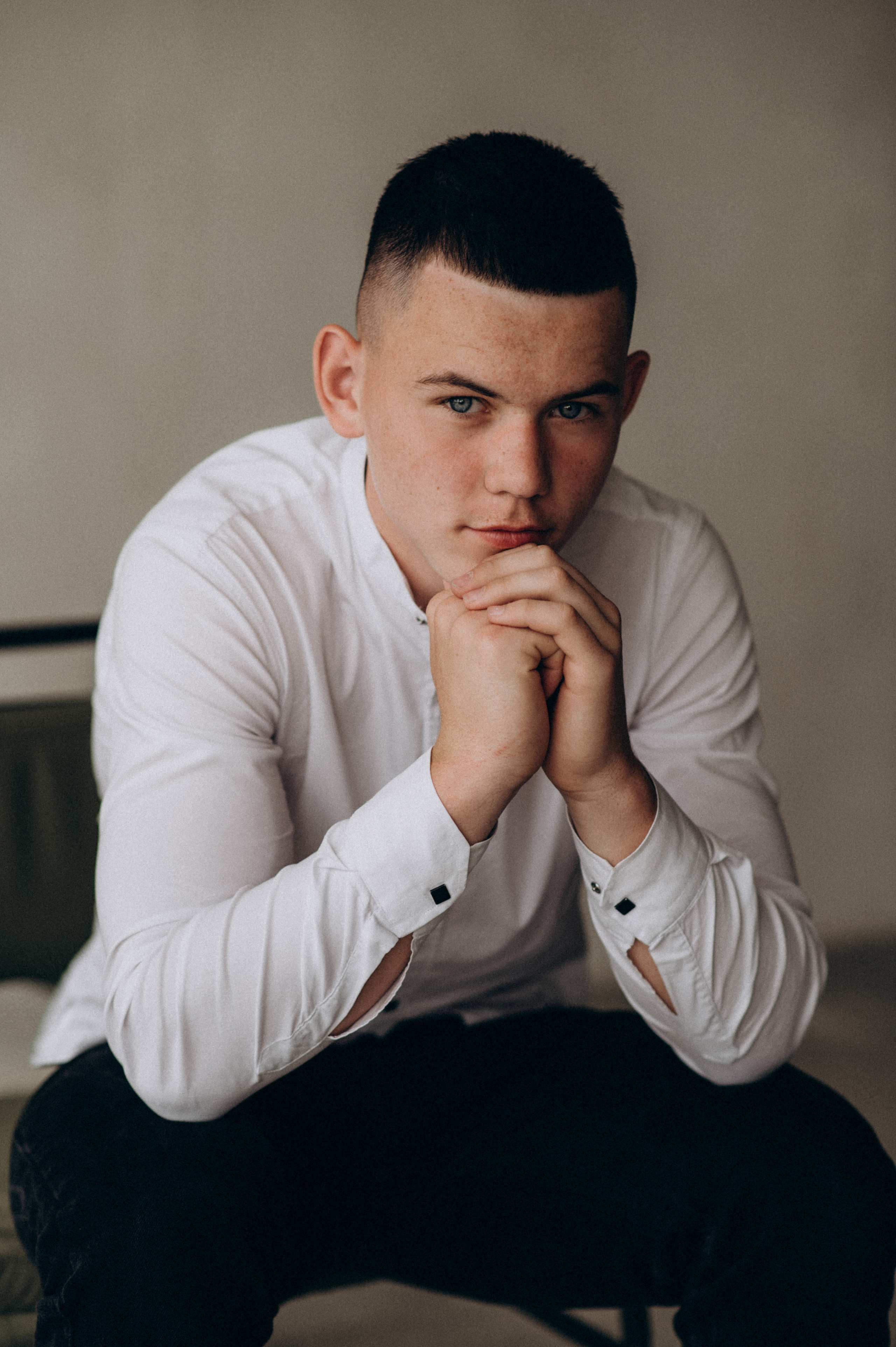 Фотосесія на віньєтки, фотосесія випускників, шкільна фотосесія. Сімейний, дитячий та індивідуальний фотограф в м. Тернопіль, м. Львів