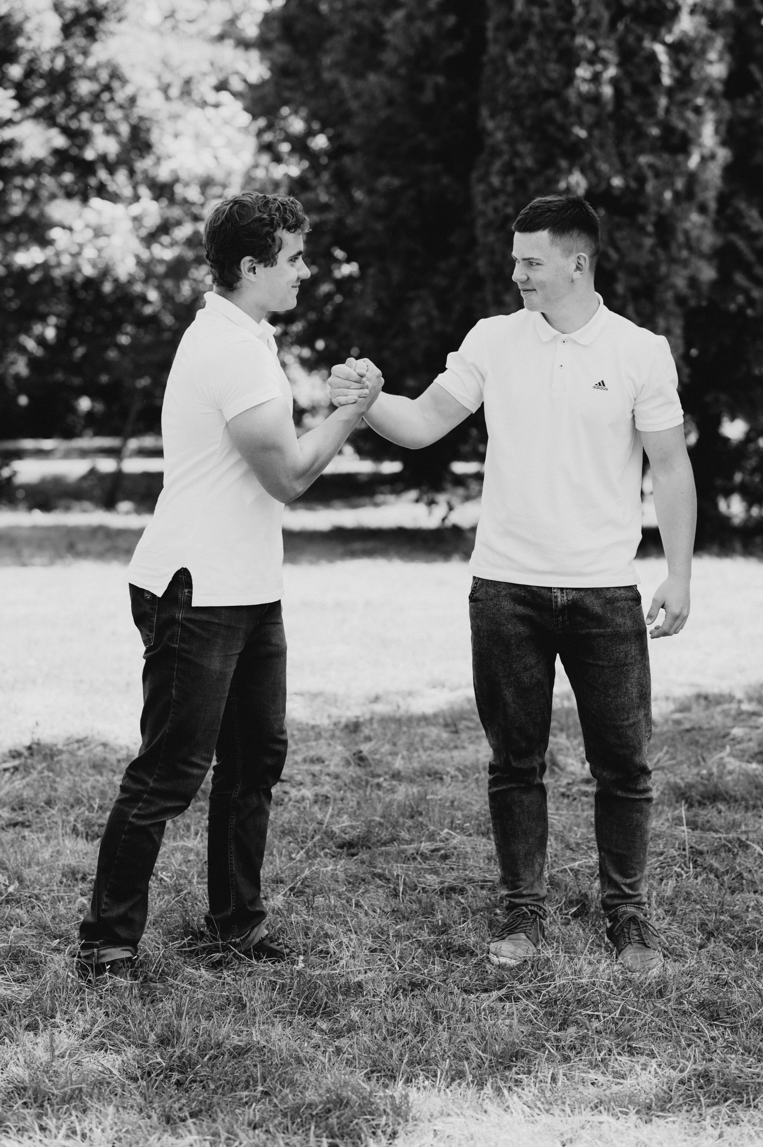 Фотосесія випускників, зйомка випускників Тернопіль Львів, випускні фотоальбоми Тернопіль, шкільні фотоальбоми Тернопіль. Сімейний, дитячий та індивідуальний фотограф в м. Тернопіль, м. Львів