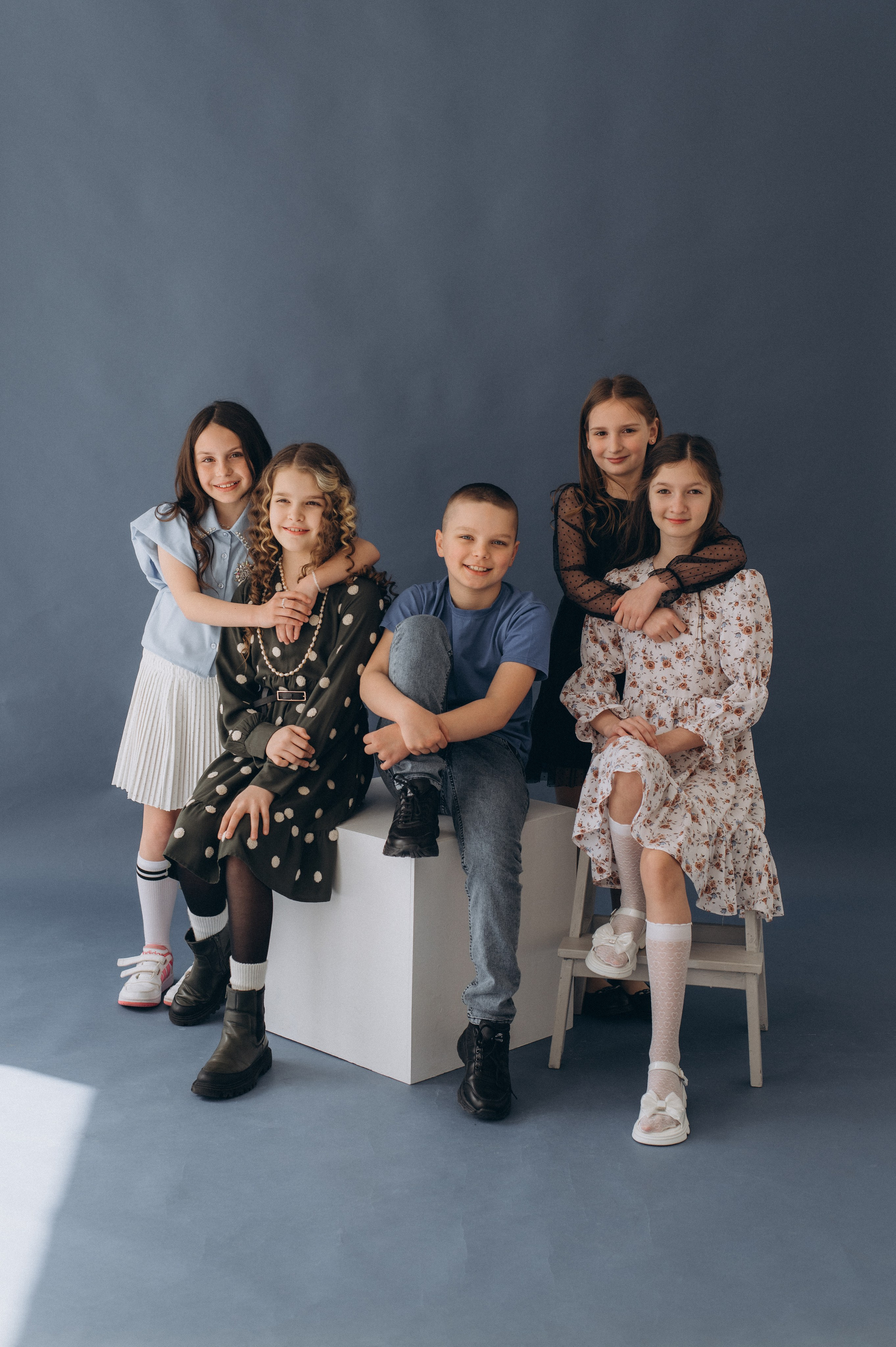 Шкільна фотосесія на віньєтки Тернопіль, шкільні альбоми, фотосесія випускників Тернопіль, випускний альбом, фотограф випускний Тернопіль. Сімейний, дитячий та індивідуальний фотограф в м. Тернопіль, м. Львів