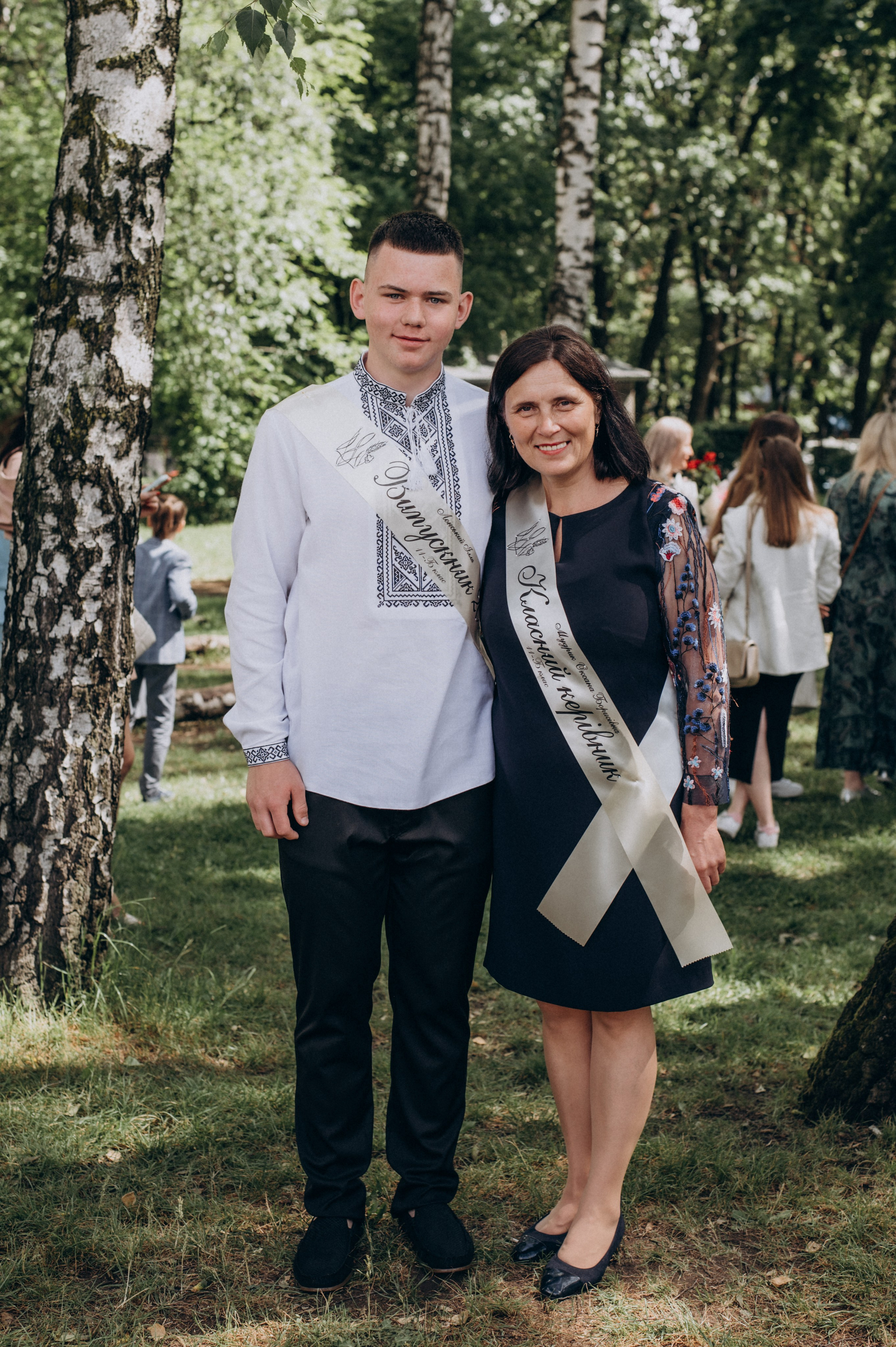 Фотосесія останнього дзвоника, фотосесія випускників Тернопіль, випускний 2024. Сімейний, дитячий та індивідуальний фотограф в м. Тернопіль, м. Львів